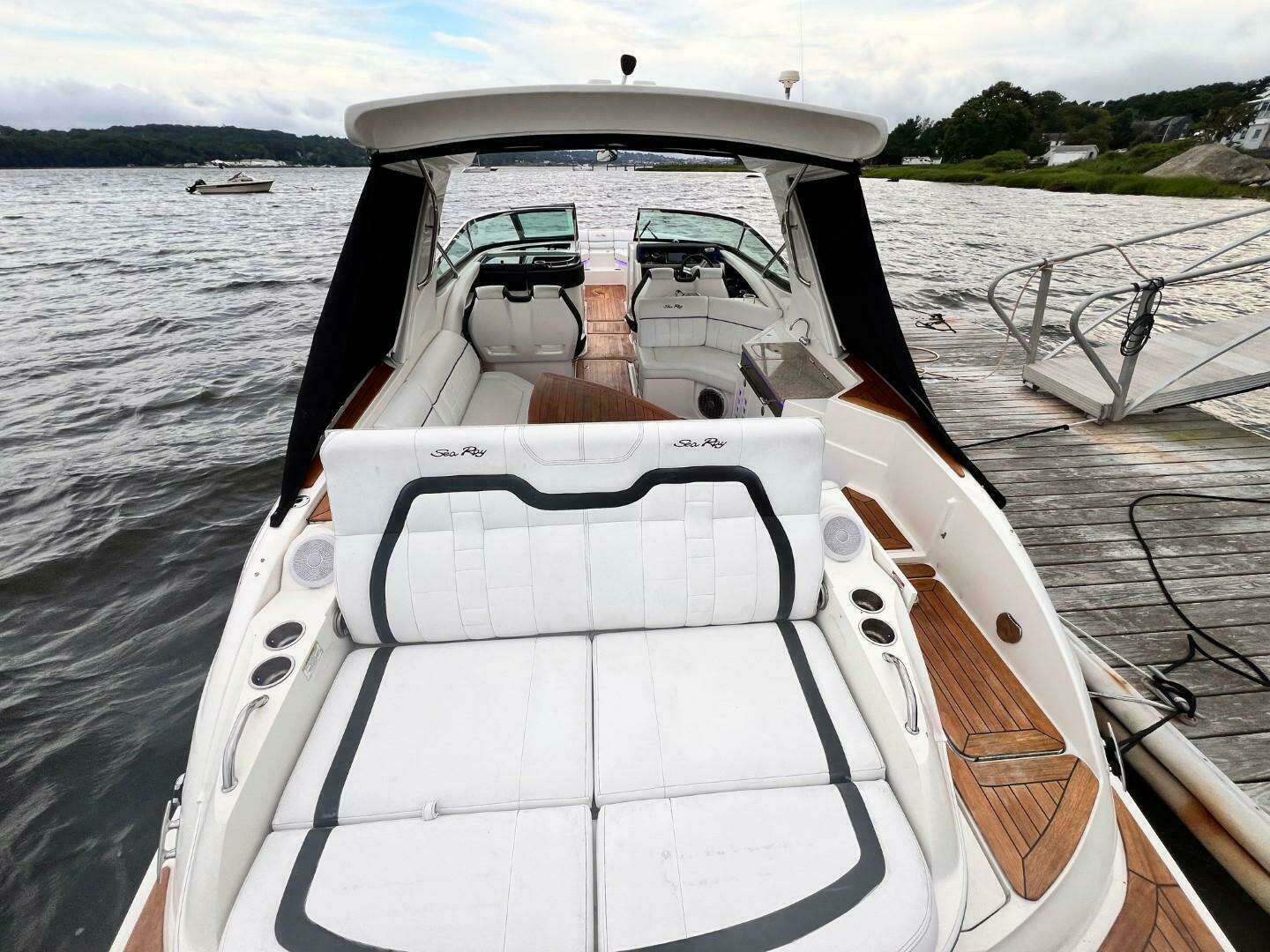 2014 Sea Ray SLX 350 - Image 3