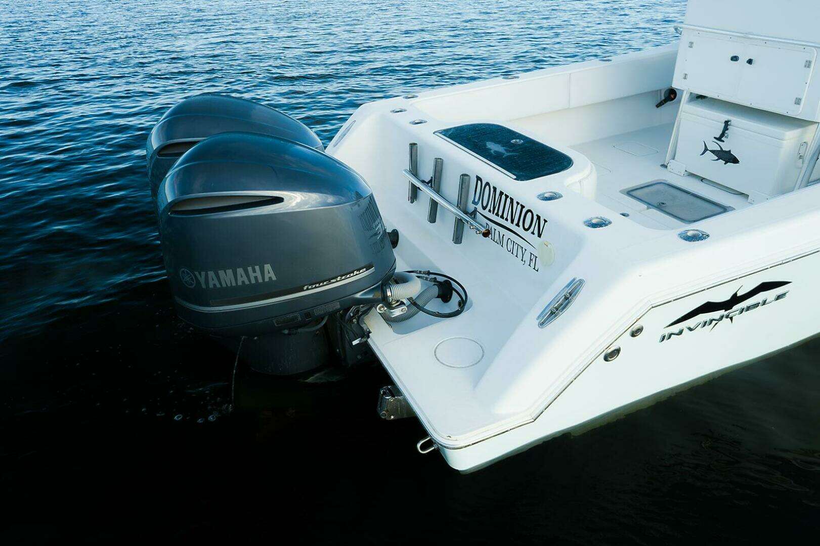 2007 Invincible 33 Open - Image 20