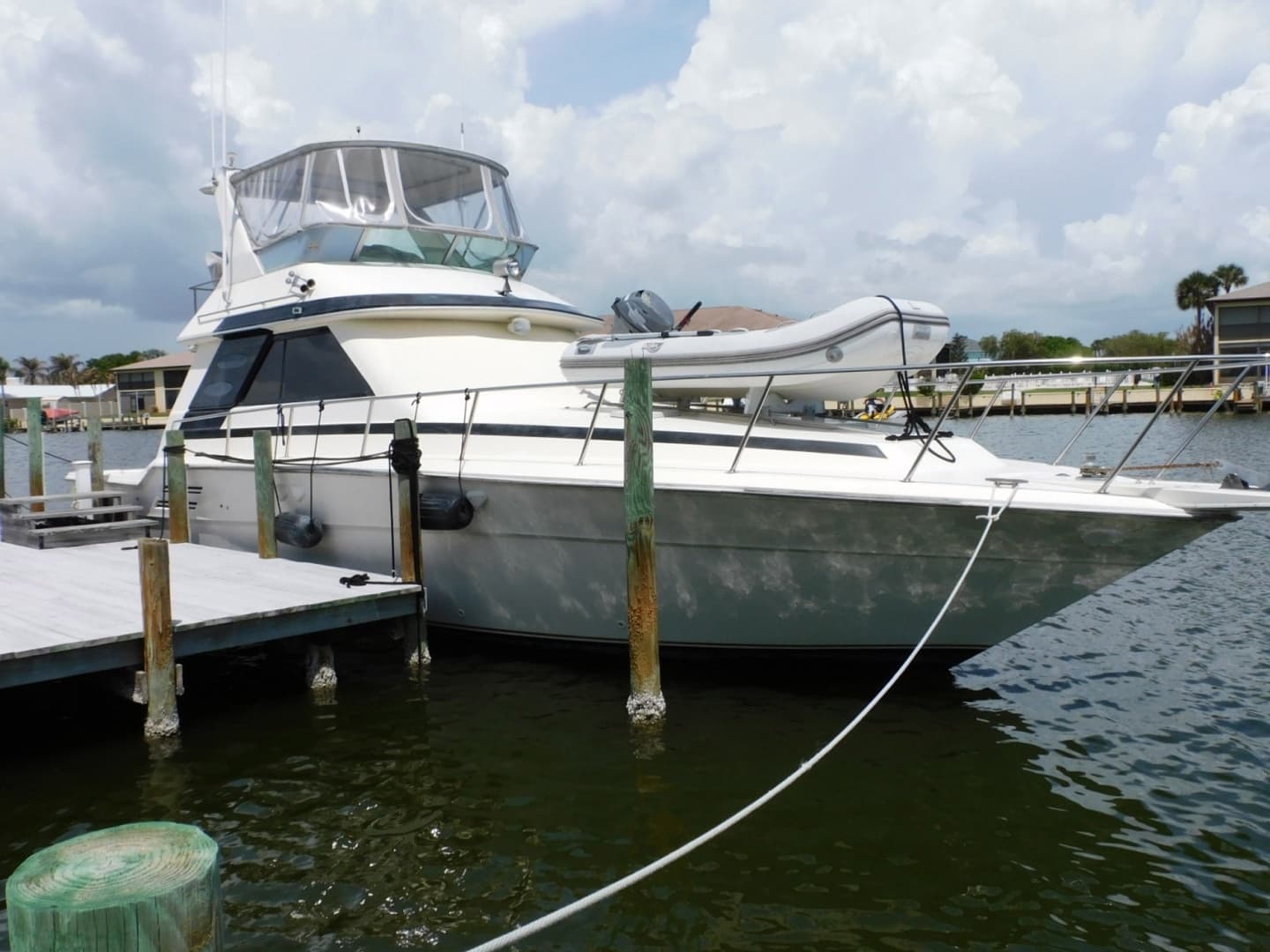 1987 Sea Ray 460 Convertible - Image 2