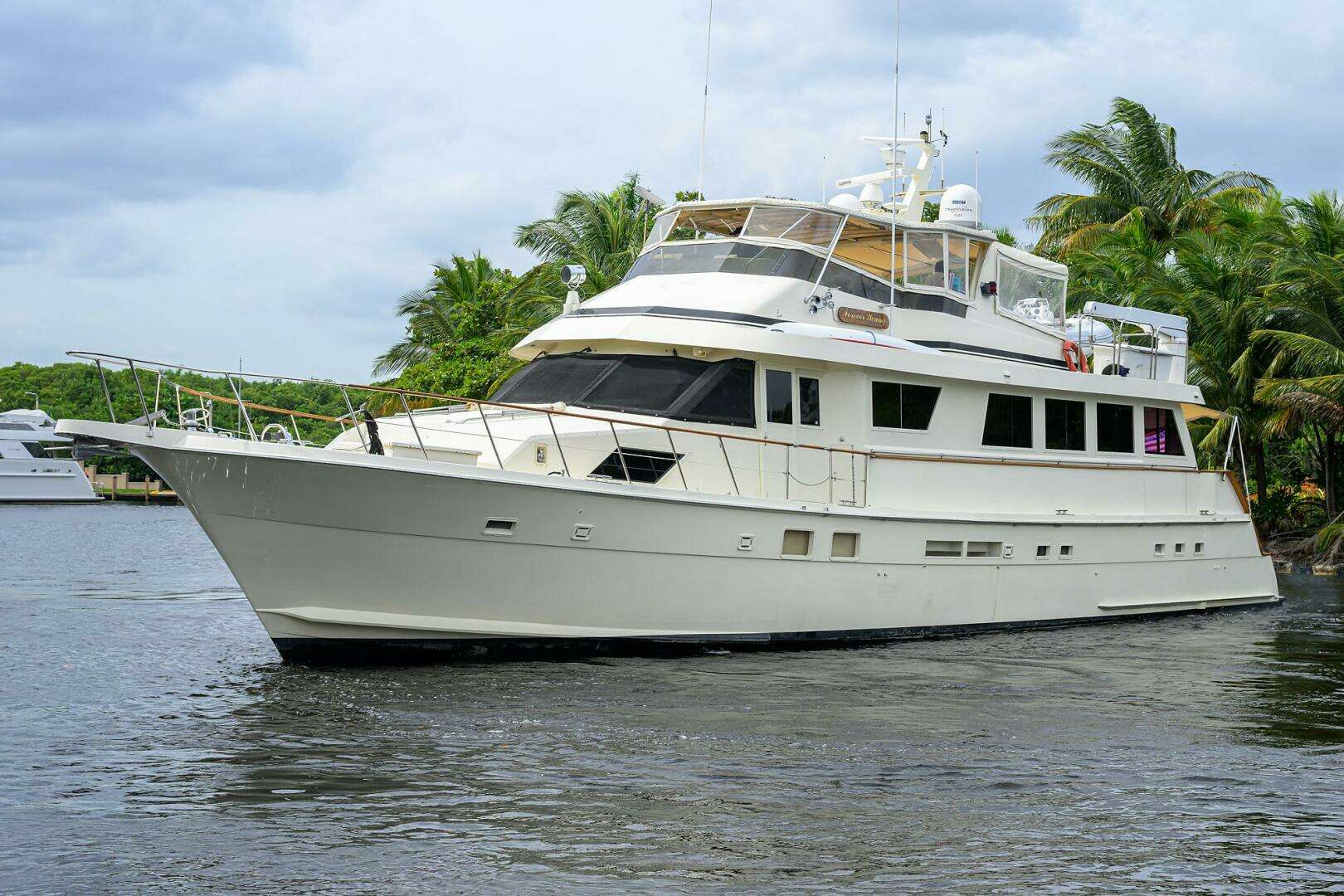 1991 Hatteras 78 Cockpit Motor Yacht - Image 2