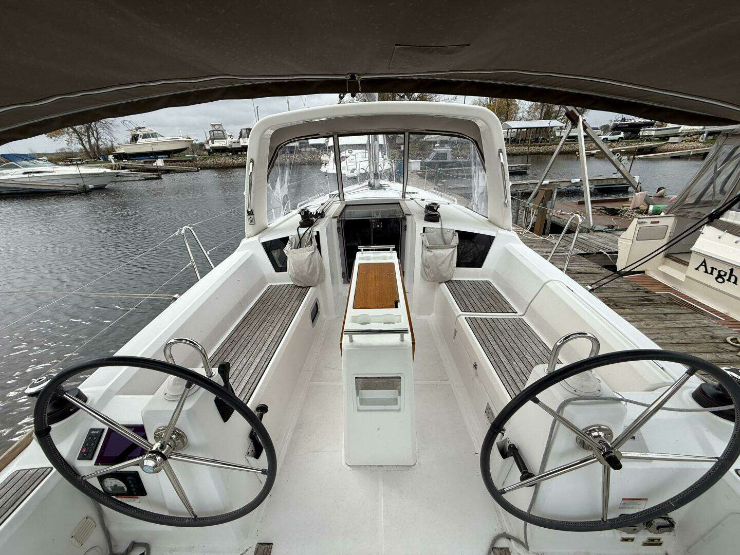 2018 Beneteau Oceanis 35.1 - Image 4