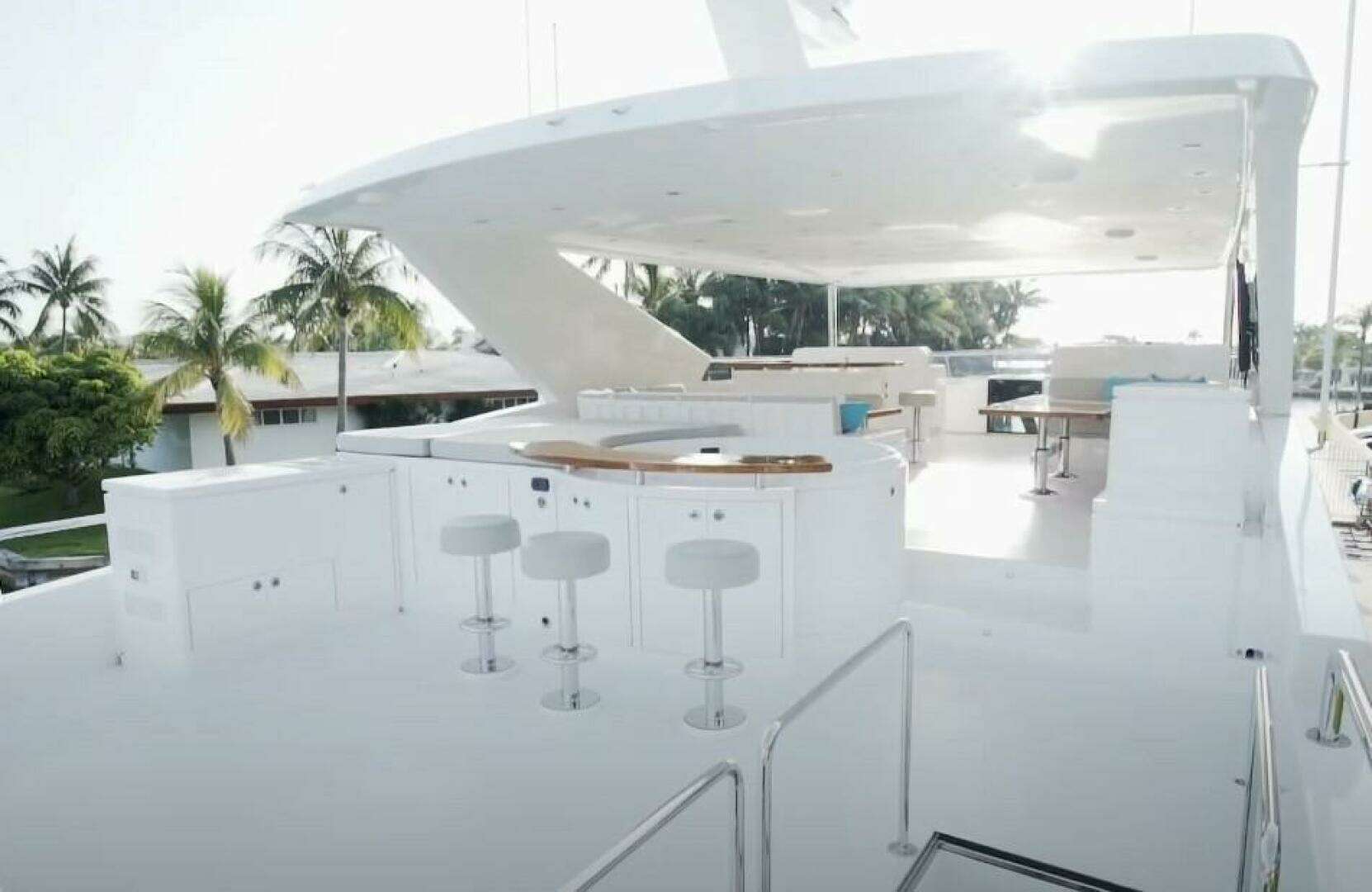 2017 Hargrave Raised Pilothouse - Image 29