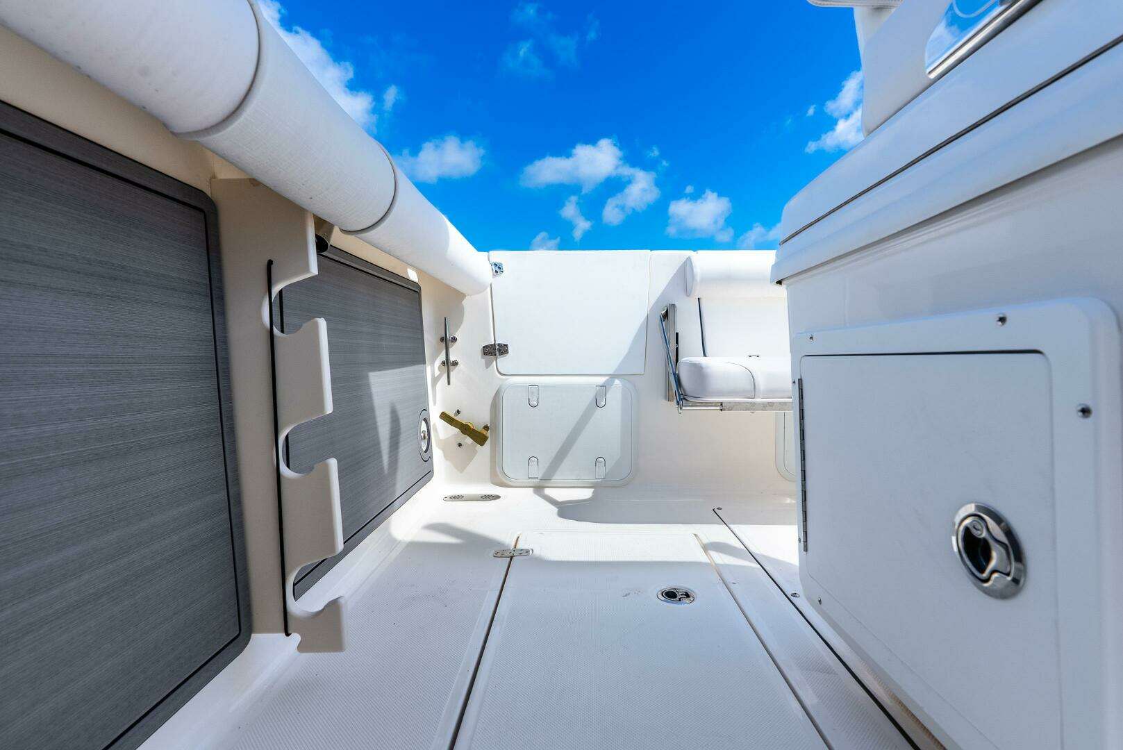 2025 Sea Born SX 239 - Image 12