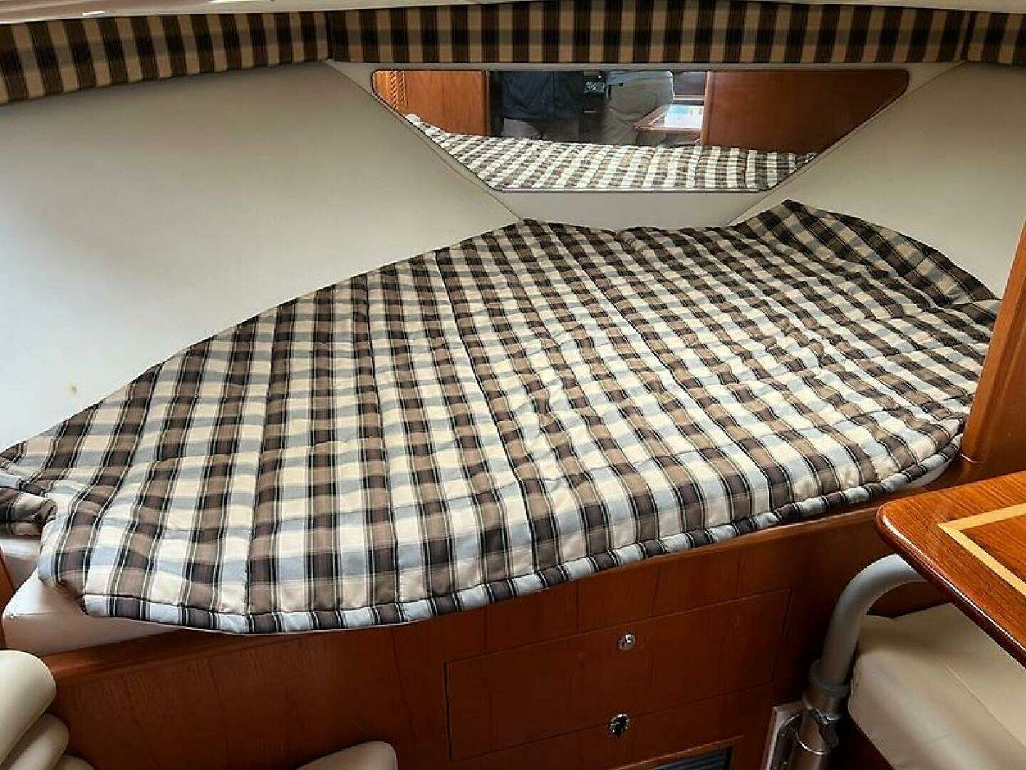 2001 Pursuit 3000 Offshore - Image 18