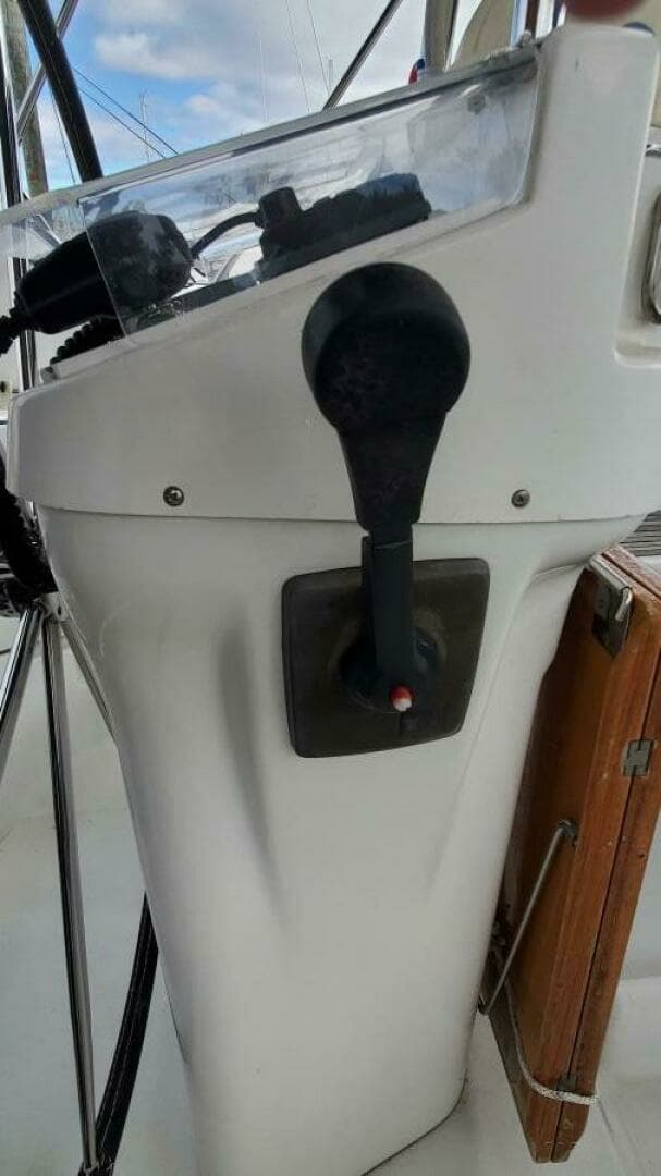 2000 Beneteau 361 - Image 23