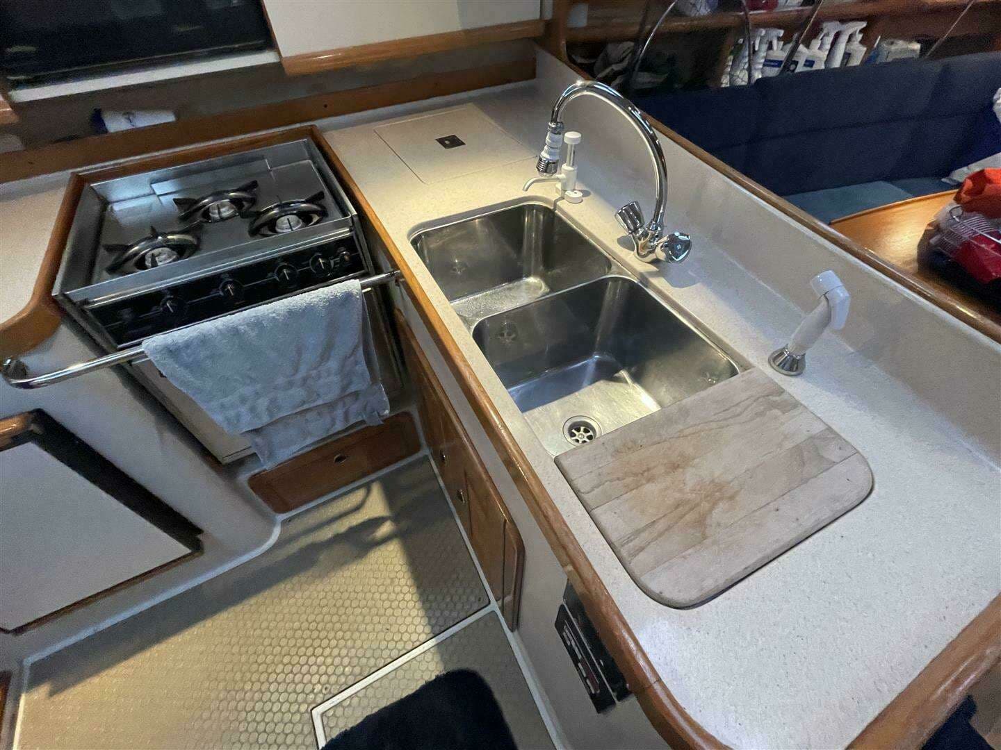 1997 Catalina — - Image 14