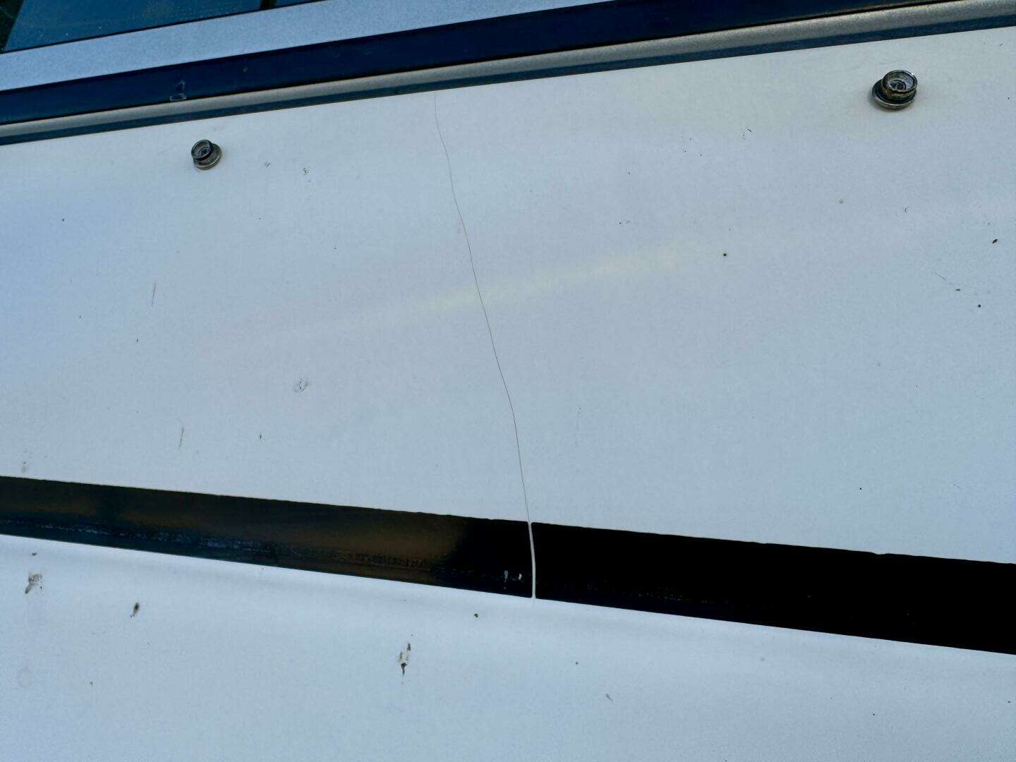 2004 Rinker 342 Fiesta Vee - Image 175