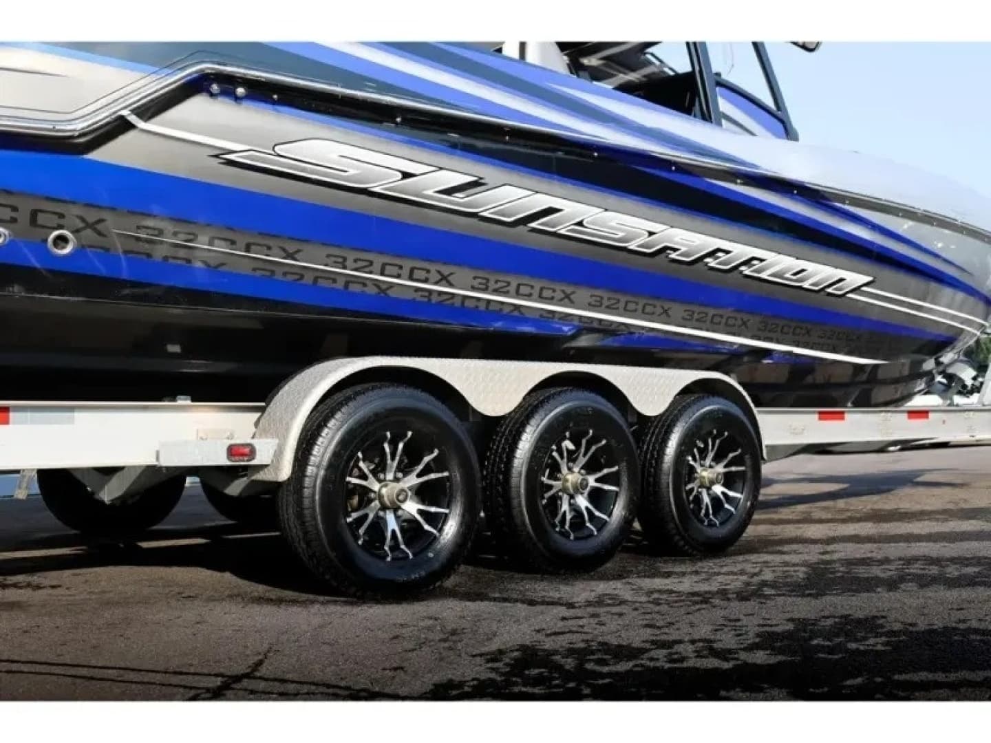 2023 Sunsation 32 CCX - Image 14