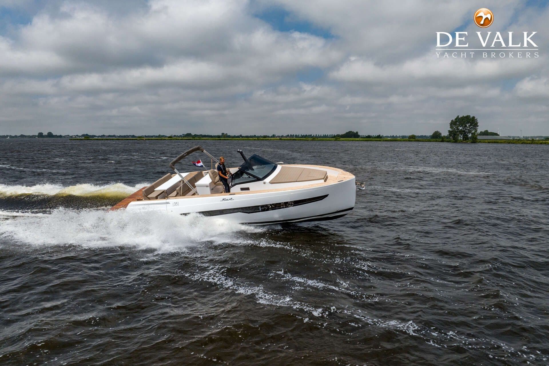 2022 Fiart Seawalker 35 - 19