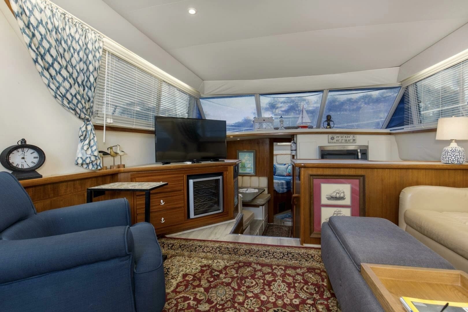 1997 Carver 445 Aft Cabin - Image 5