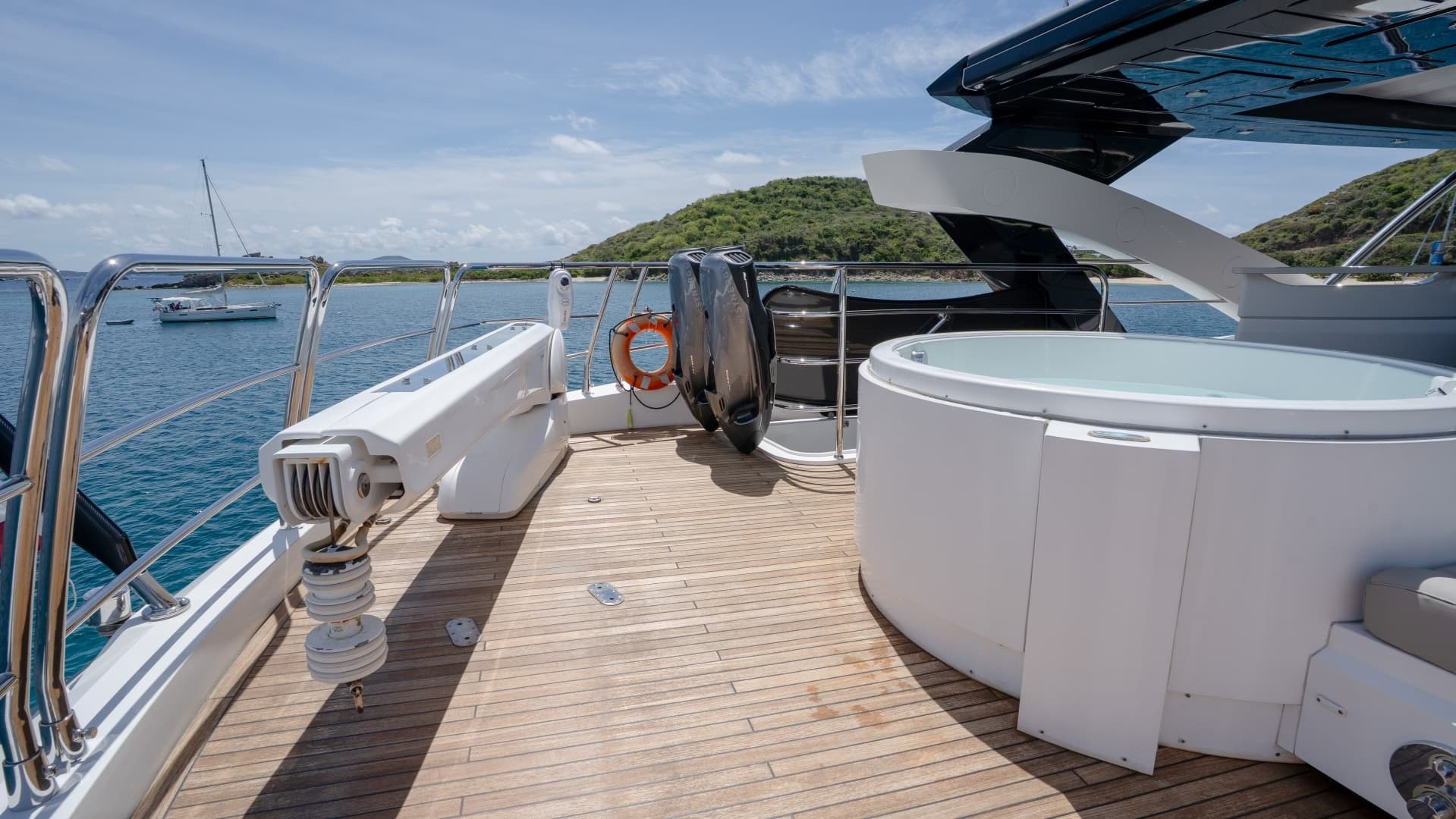 2017 Sunseeker 86 Yacht - Image 97