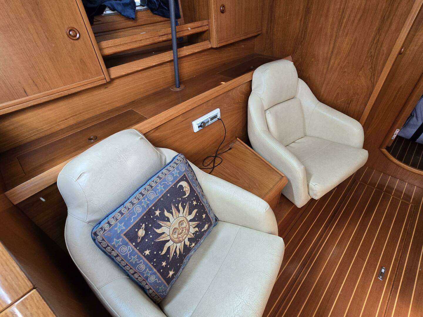 1998 Jeanneau Sun Odyssey 42 Atlantic Cruiser - Image 7