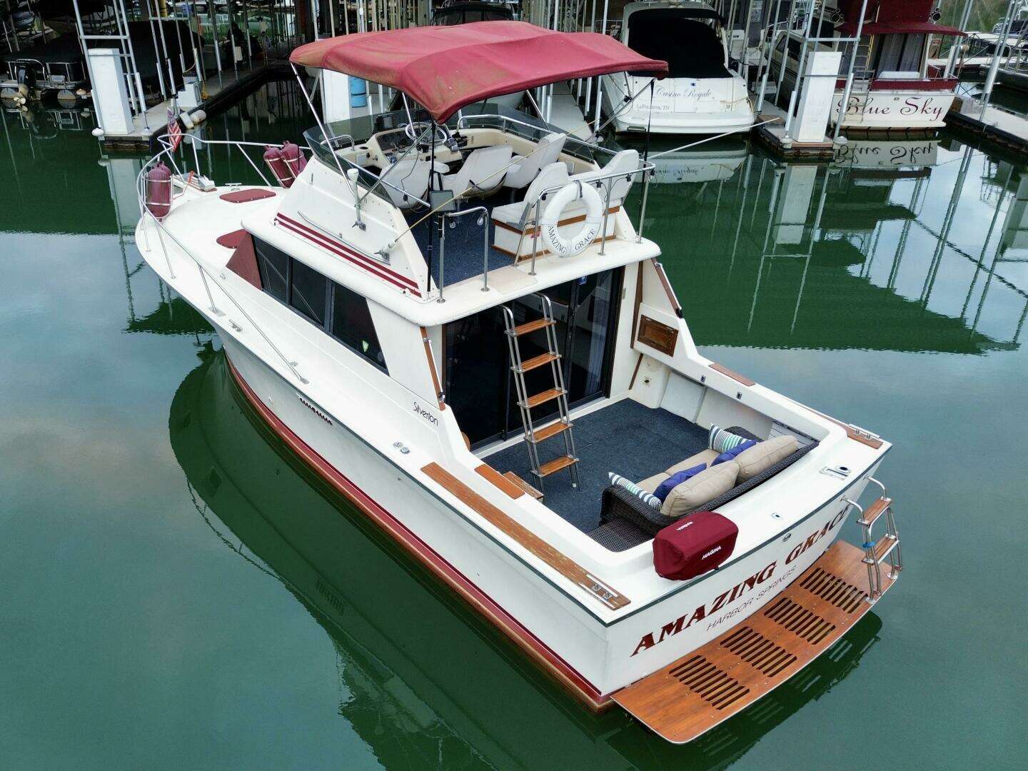 1979 Silverton 34 Convertible - Image 9