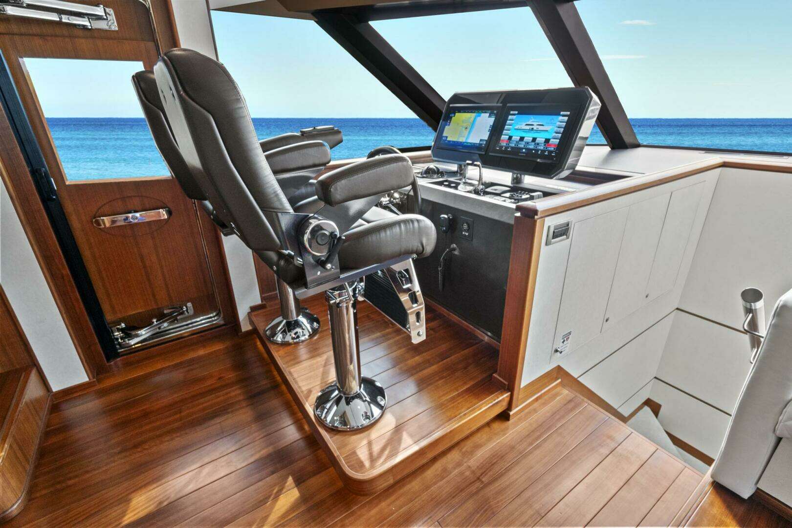 2016 Ocean Alexander 85 E - Image 35