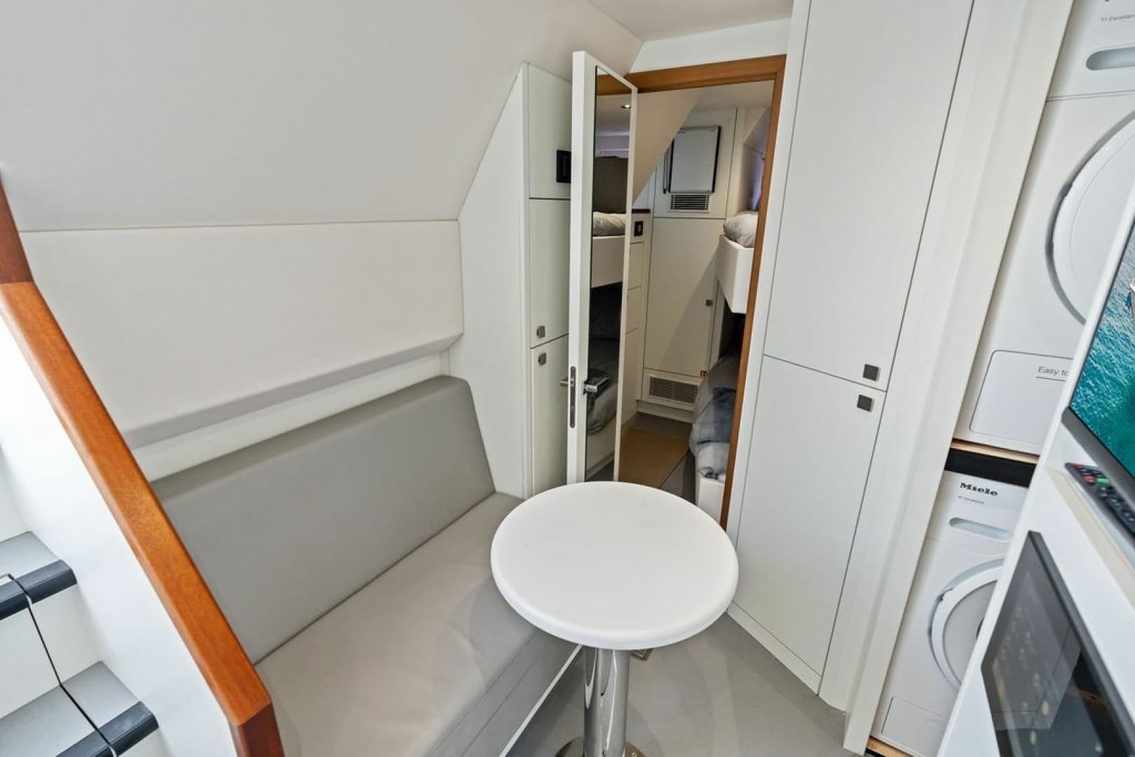 2026 Sunseeker 88 Yacht - Image 96