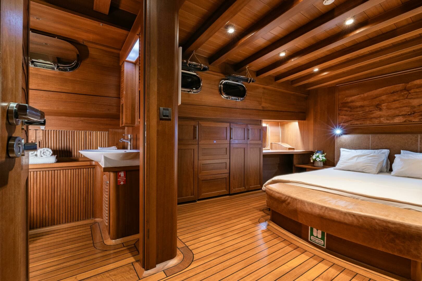 2013 East Yachting Custom - Image 51