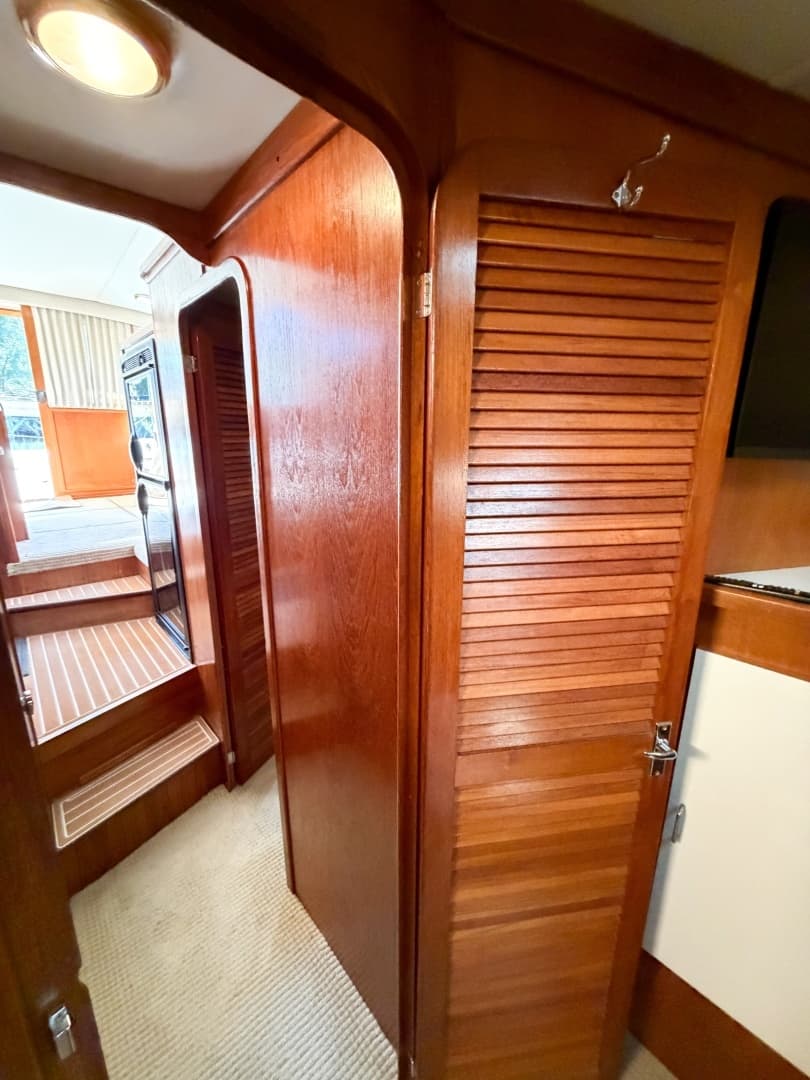 1988 Pacemaker 36 Convertible - Image 102