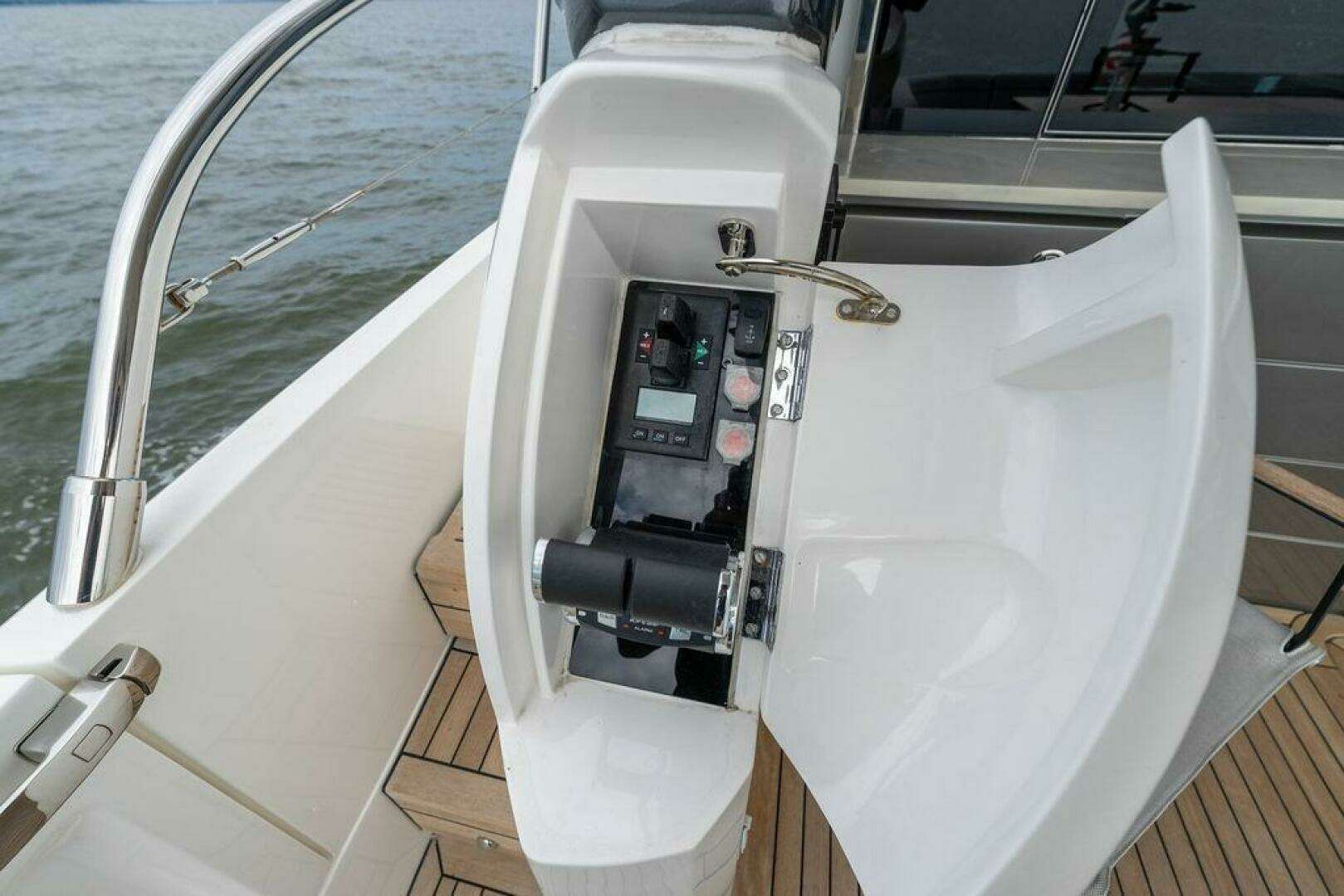 2020 Princess S66 - Image 25