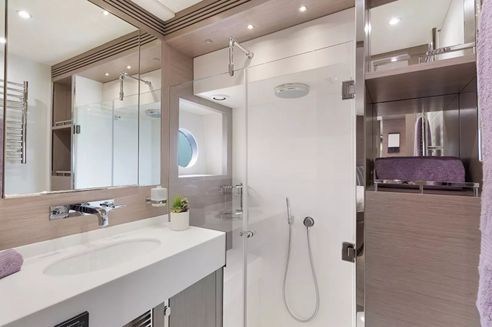 2015 Sunseeker Sport Yacht 68 - Image 20