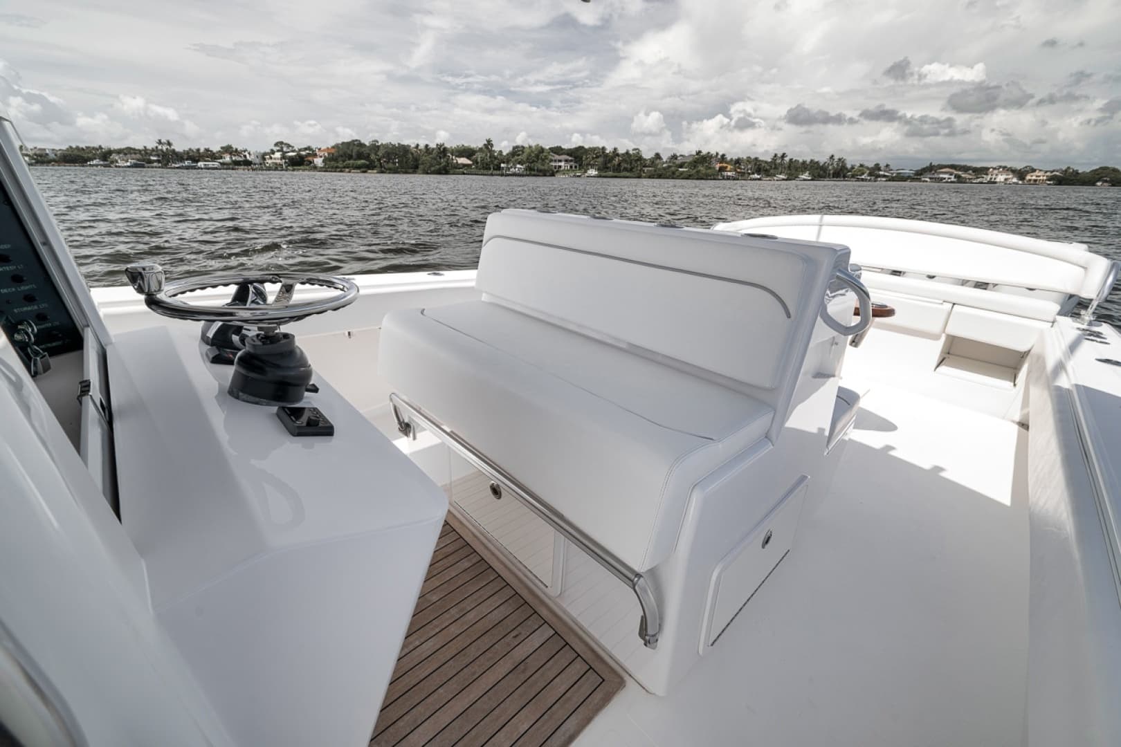 2017 Bahama 41 Bahama - Image 25