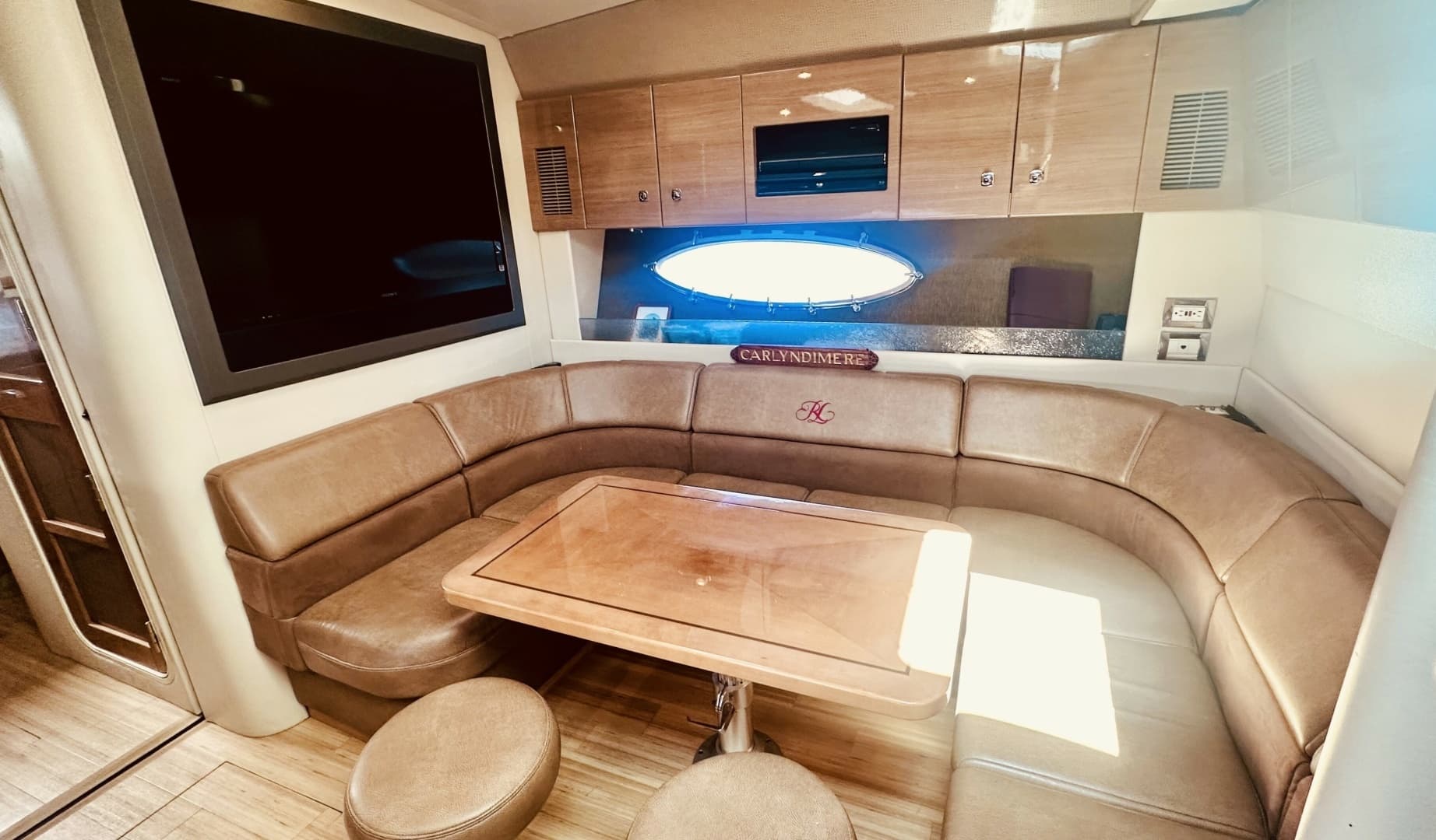 2012 Formula 45 Yacht - Image 9