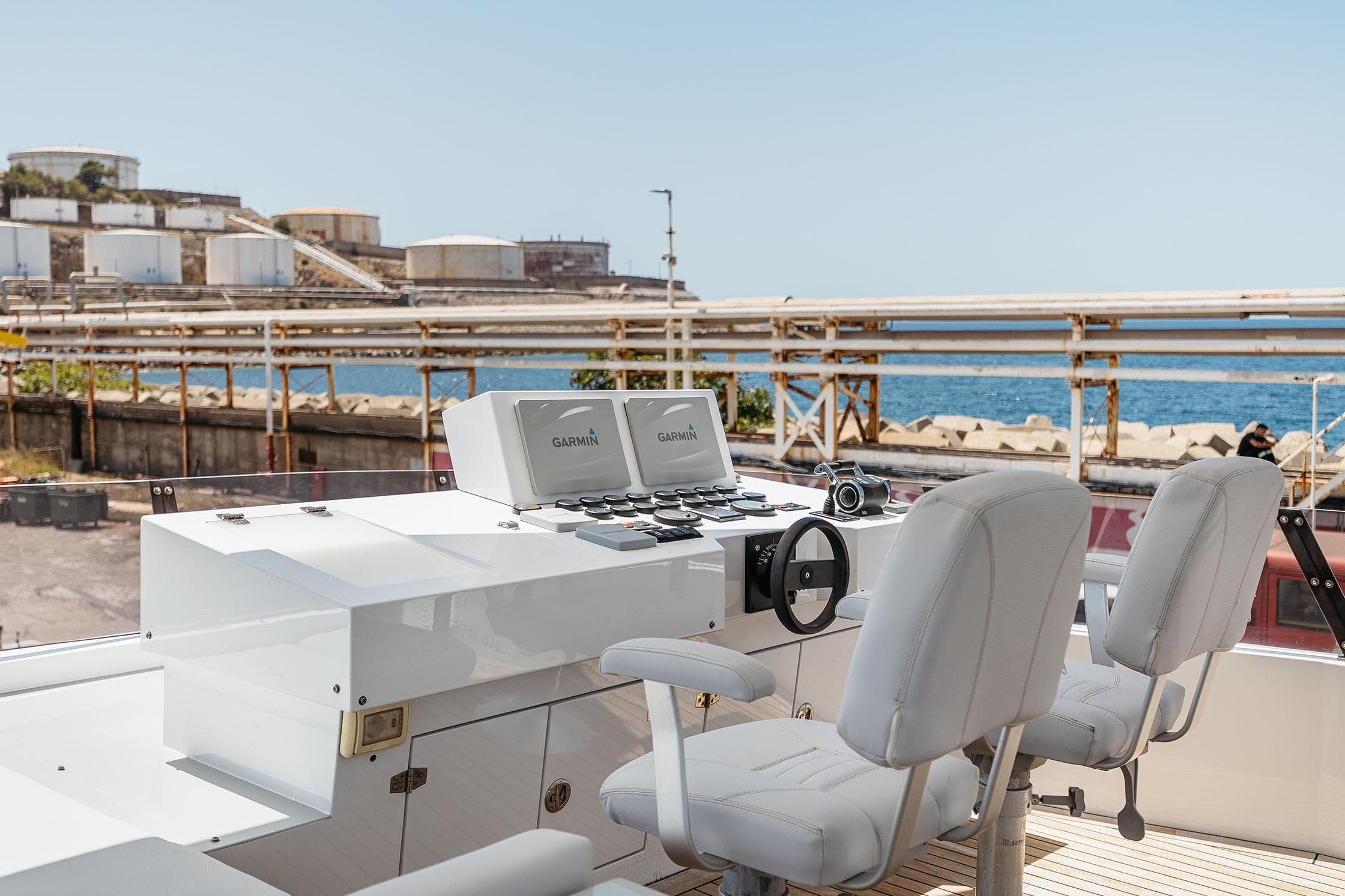 Control deck of 2018 Arkin Pruva Argos Custom Explorer 27M yacht with Garmin navigation.