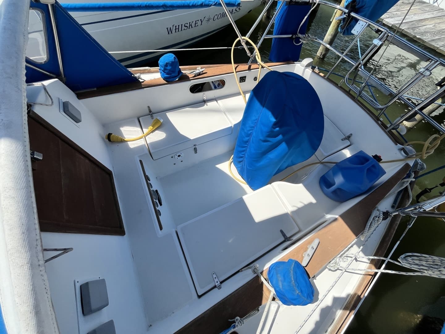 1984 Sabre 34 - Image 3