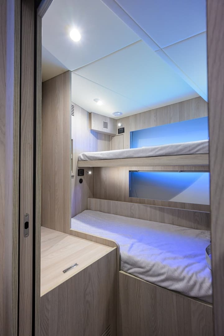 2024 Azimut Fly 78 - Image 60