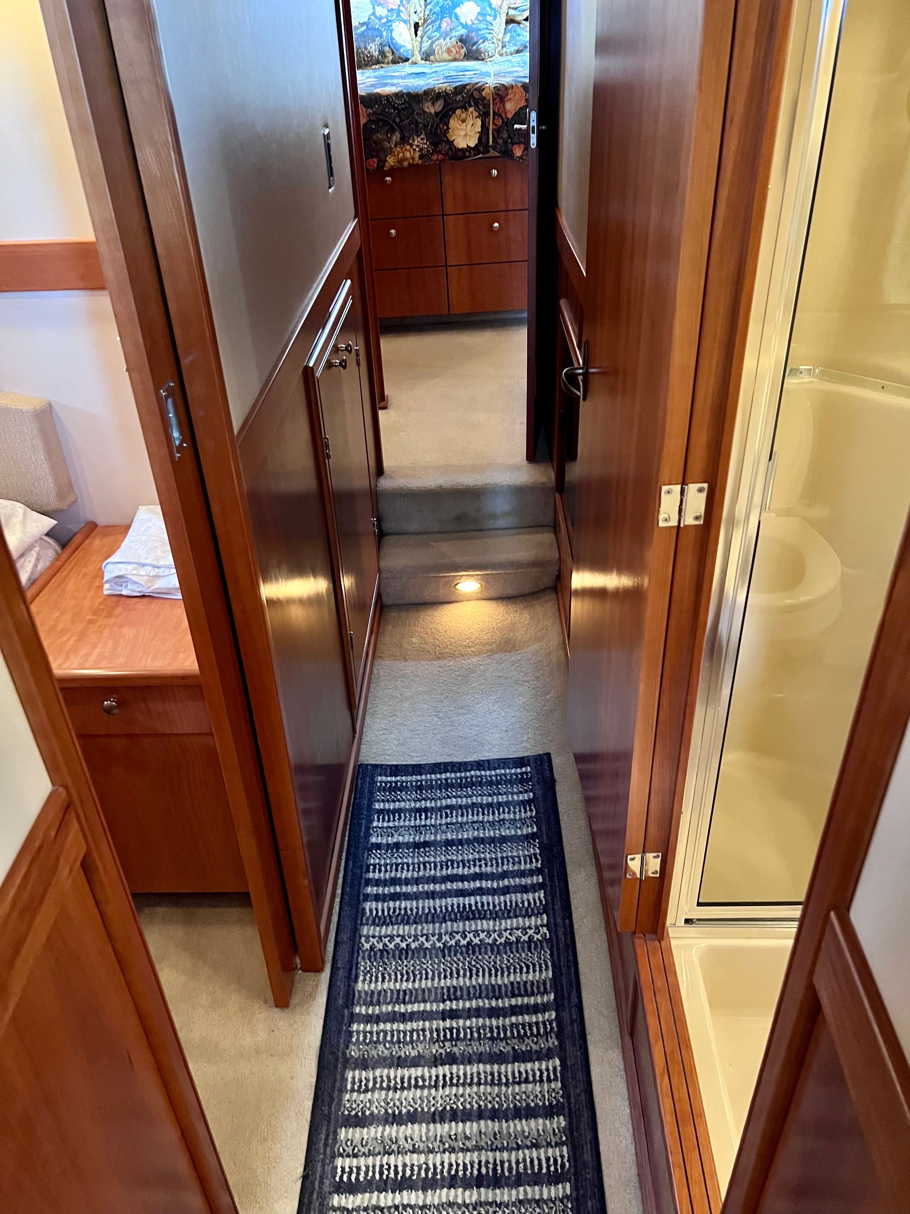 2004 Meridian 490 Pilothouse - 47