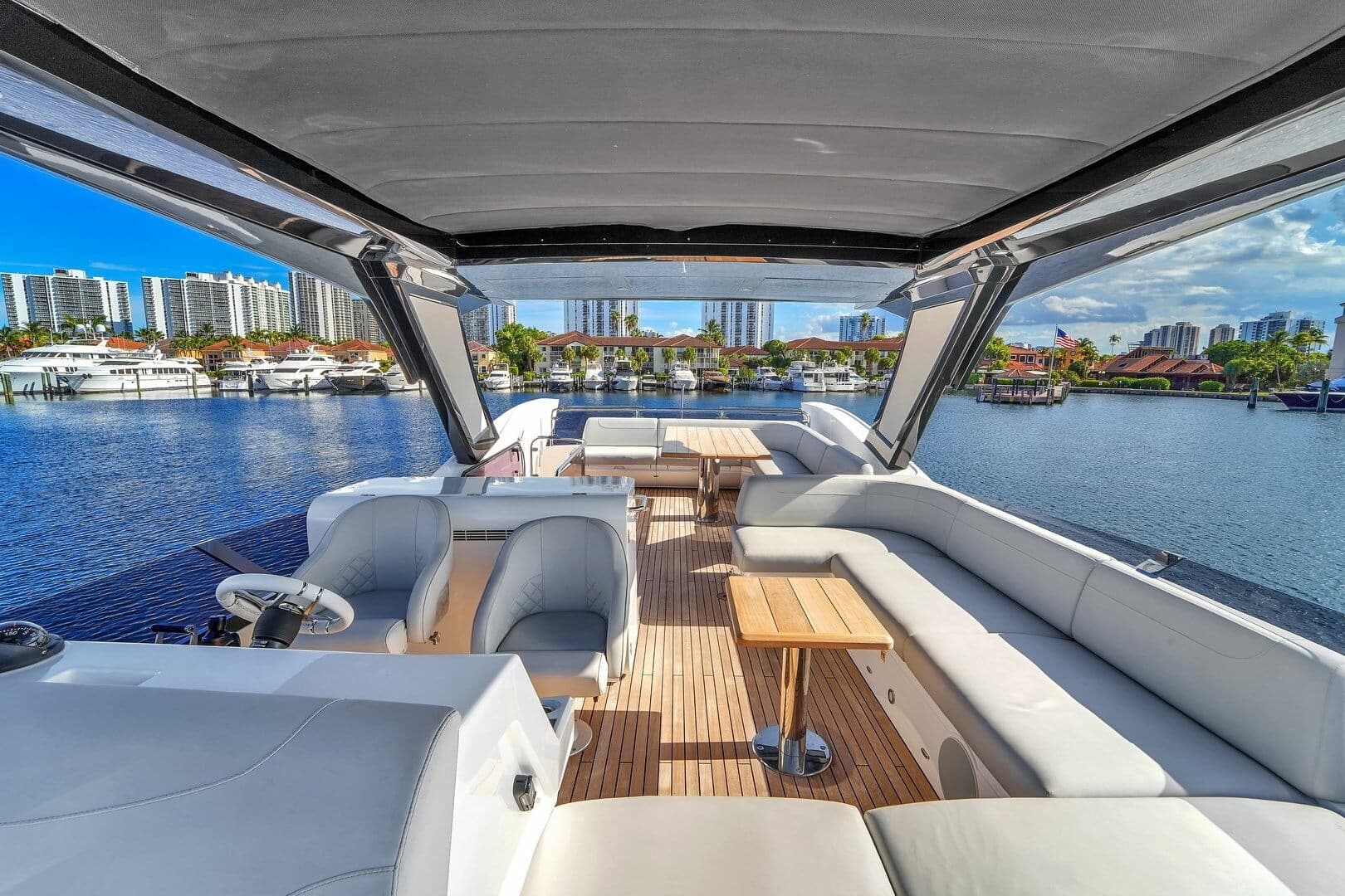 2023 Sunseeker Manhattan 68 - Image 32