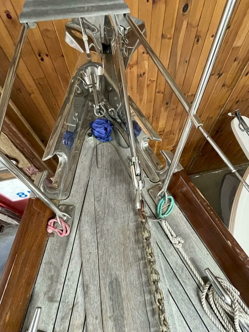 2001 Hinckley Sou'wester 59 CC Sloop - Image 8