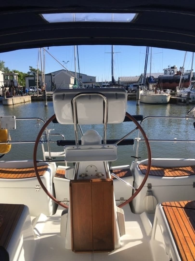 2007 Jeanneau Jeanneau Oceanis 36i - Image 12