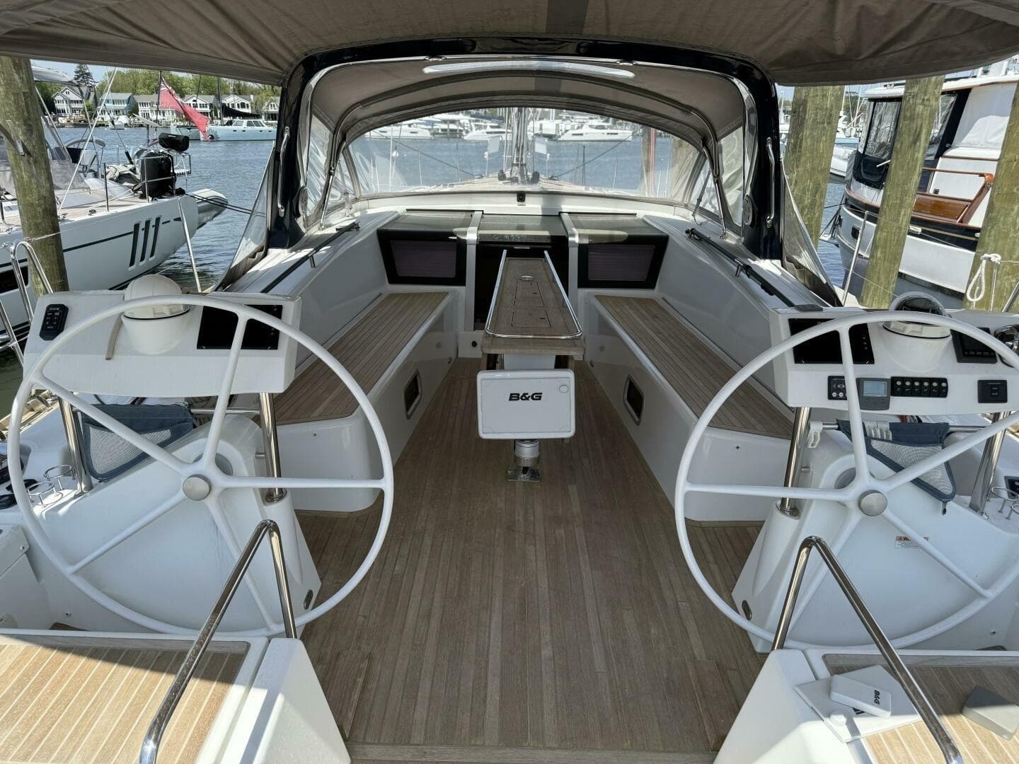 2016 Beneteau Oceanis 60 - Image 35