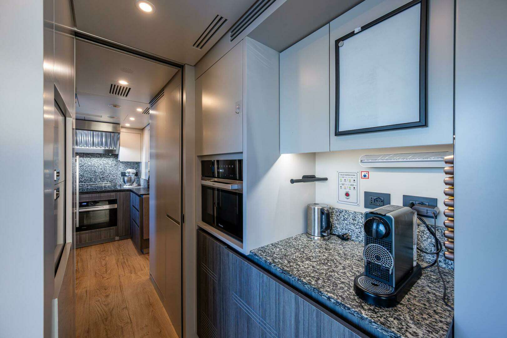2023 Benetti 34M OASIS - Image 34