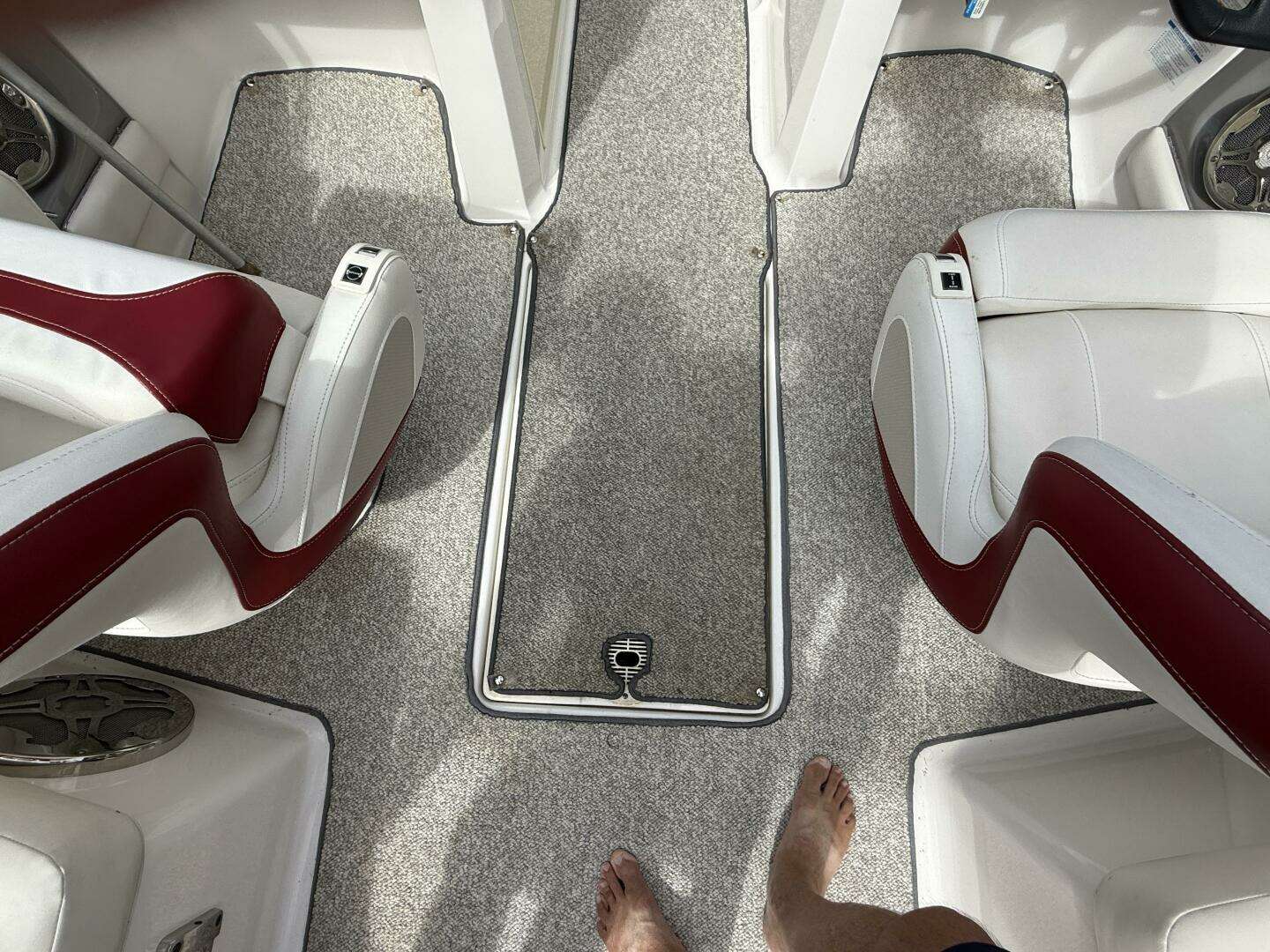 2013 Chaparral 226 SSI - Image 40