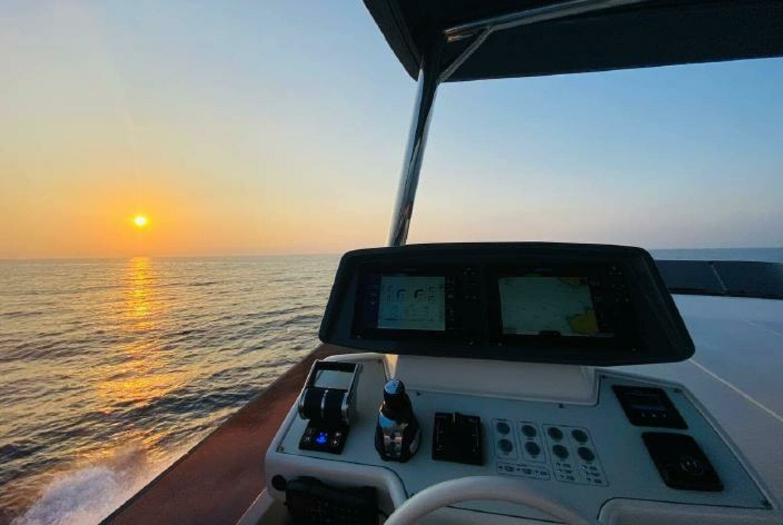 2020 Ferretti Yachts 670 - Image 14