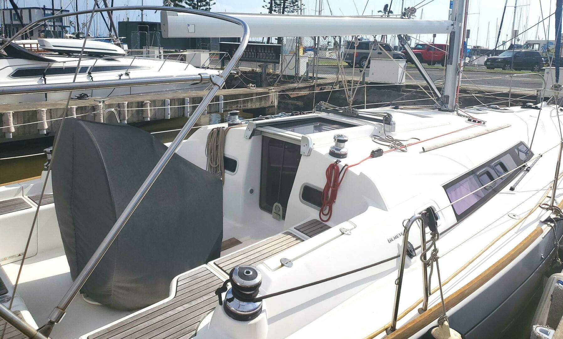 2015 Beneteau Oceanis - Image 8