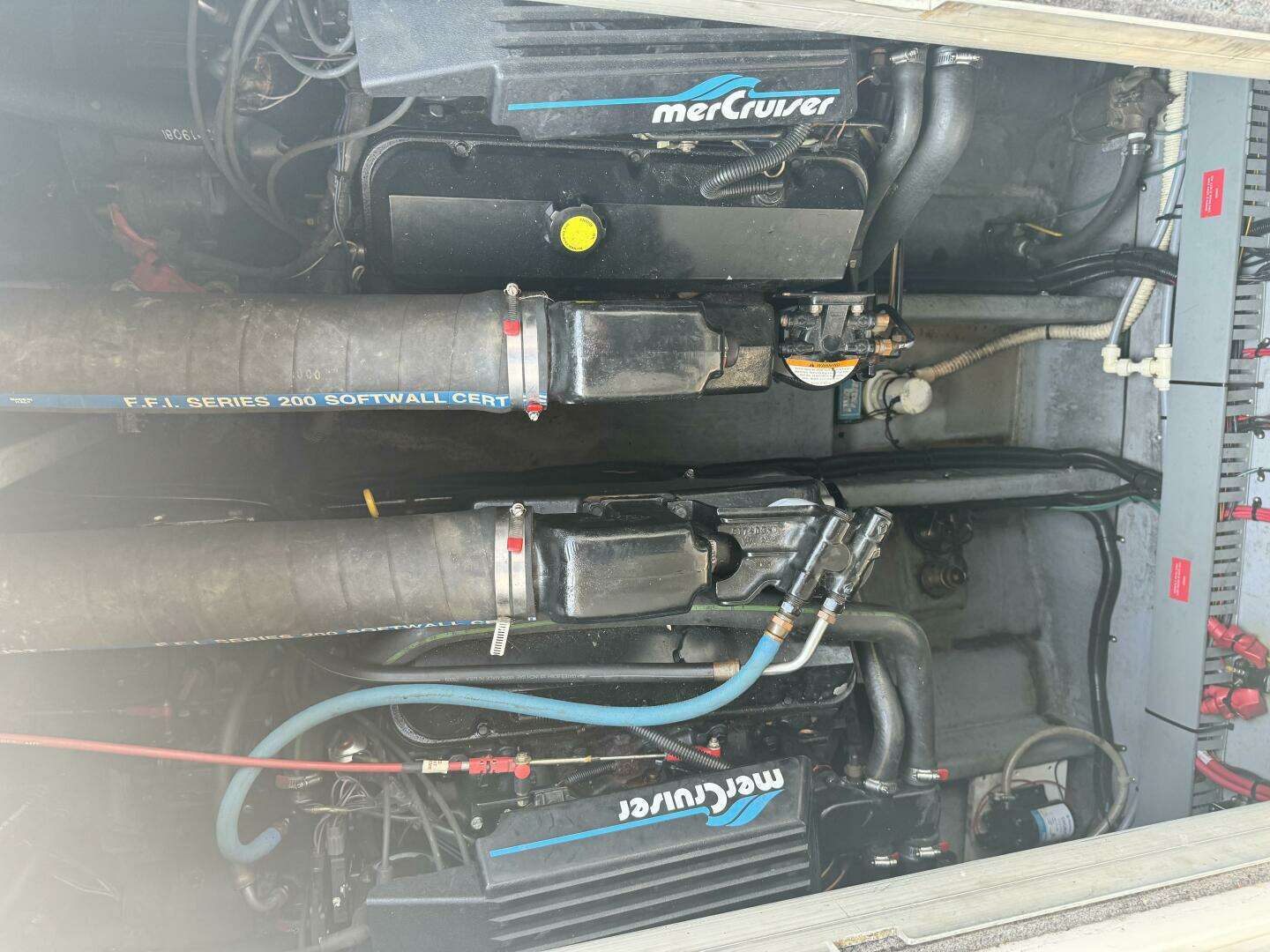 1995 Sea Ray Express Cruiser - Image 36