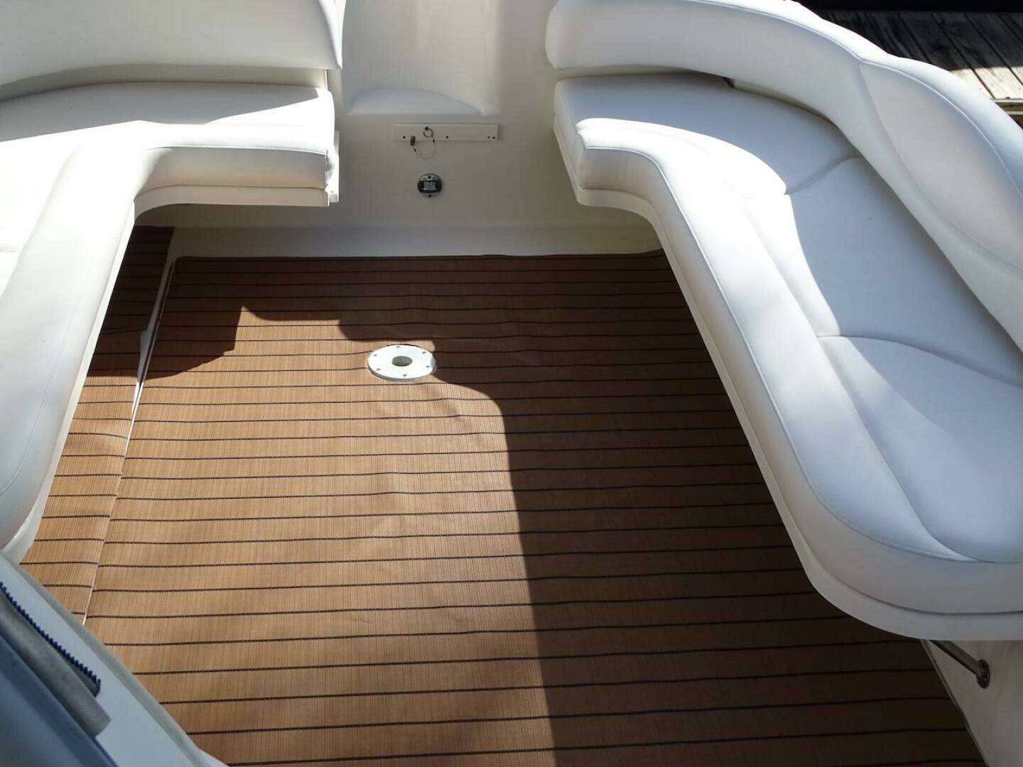 2001 Sea Ray 410 Sundancer - Image 7
