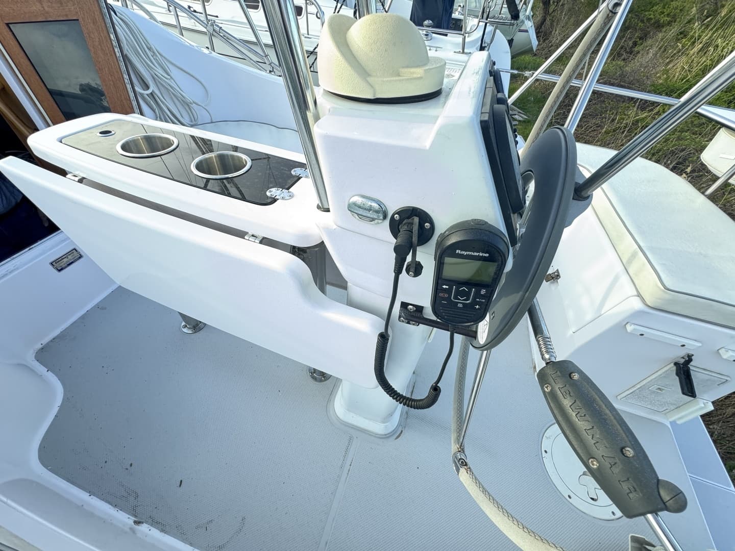 2019 Catalina 315 - Image 9
