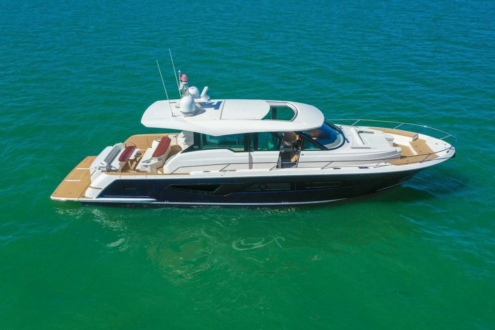 2023 Tiara Yachts EX 60 - Image 93