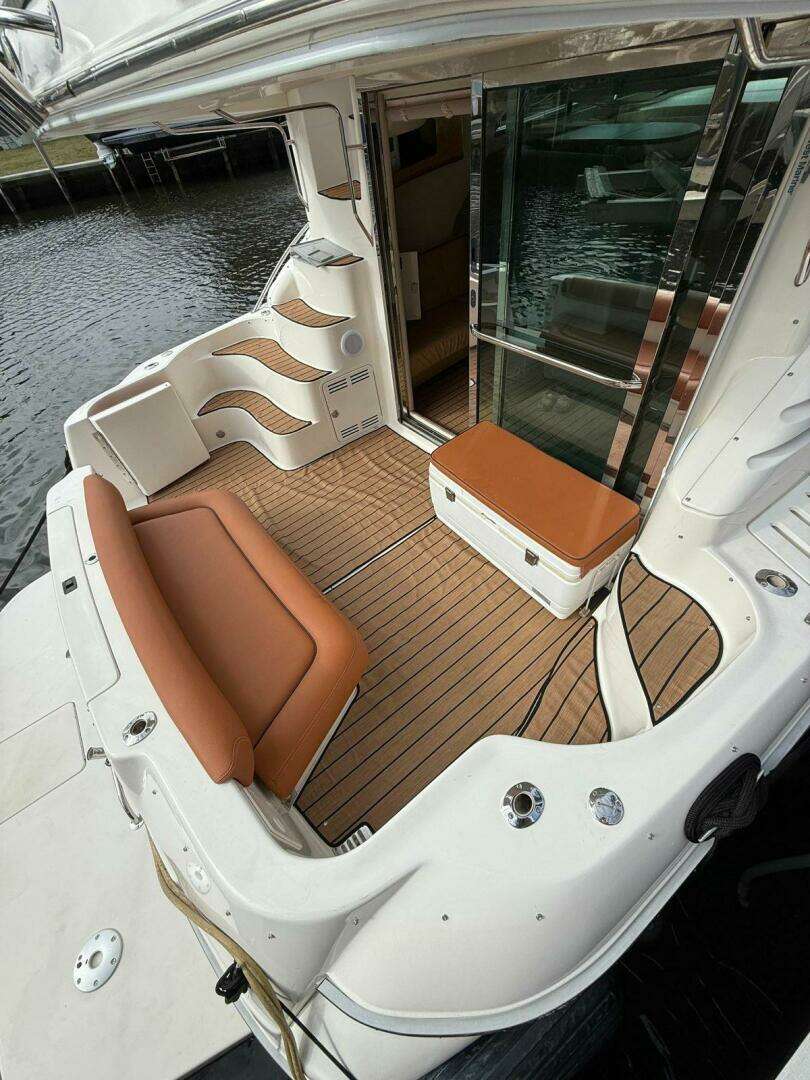 1997 Sea Ray 400 Sedan Bridge - Image 12