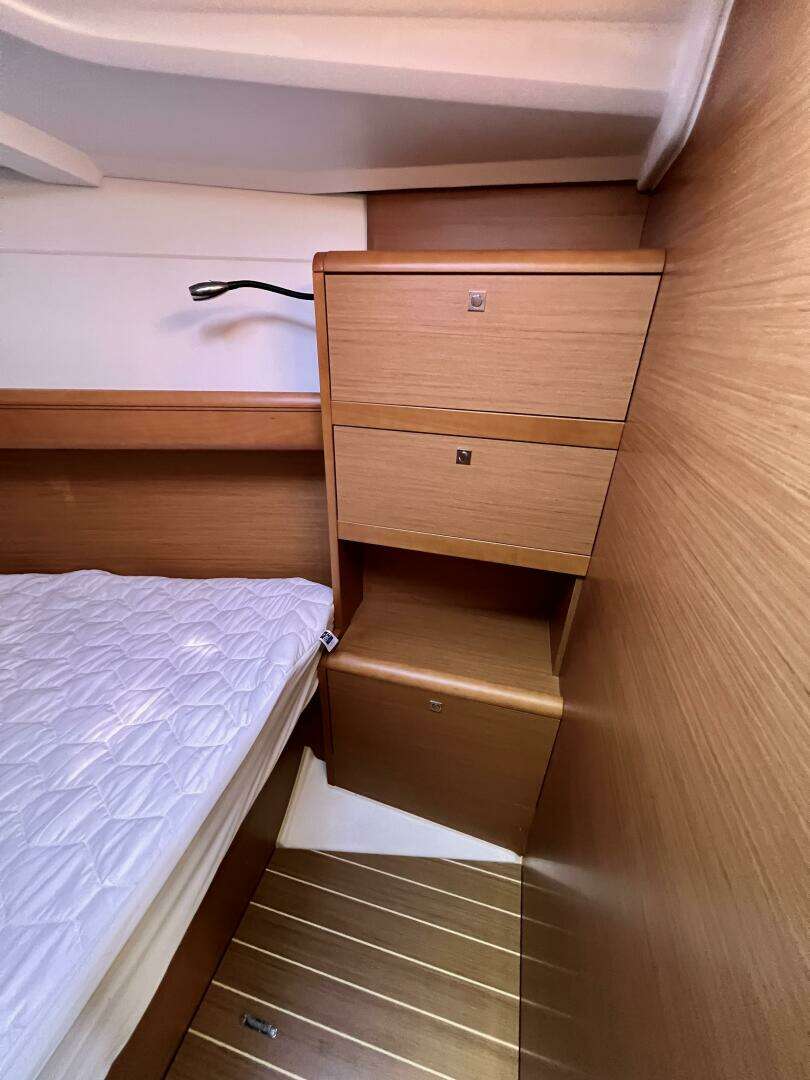 2013 Jeanneau 379 - Image 70