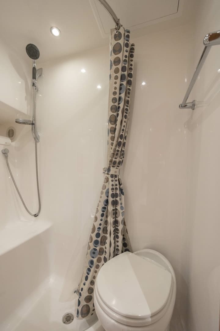 2019 Albemarle 410 Express Fisherman - Image 23
