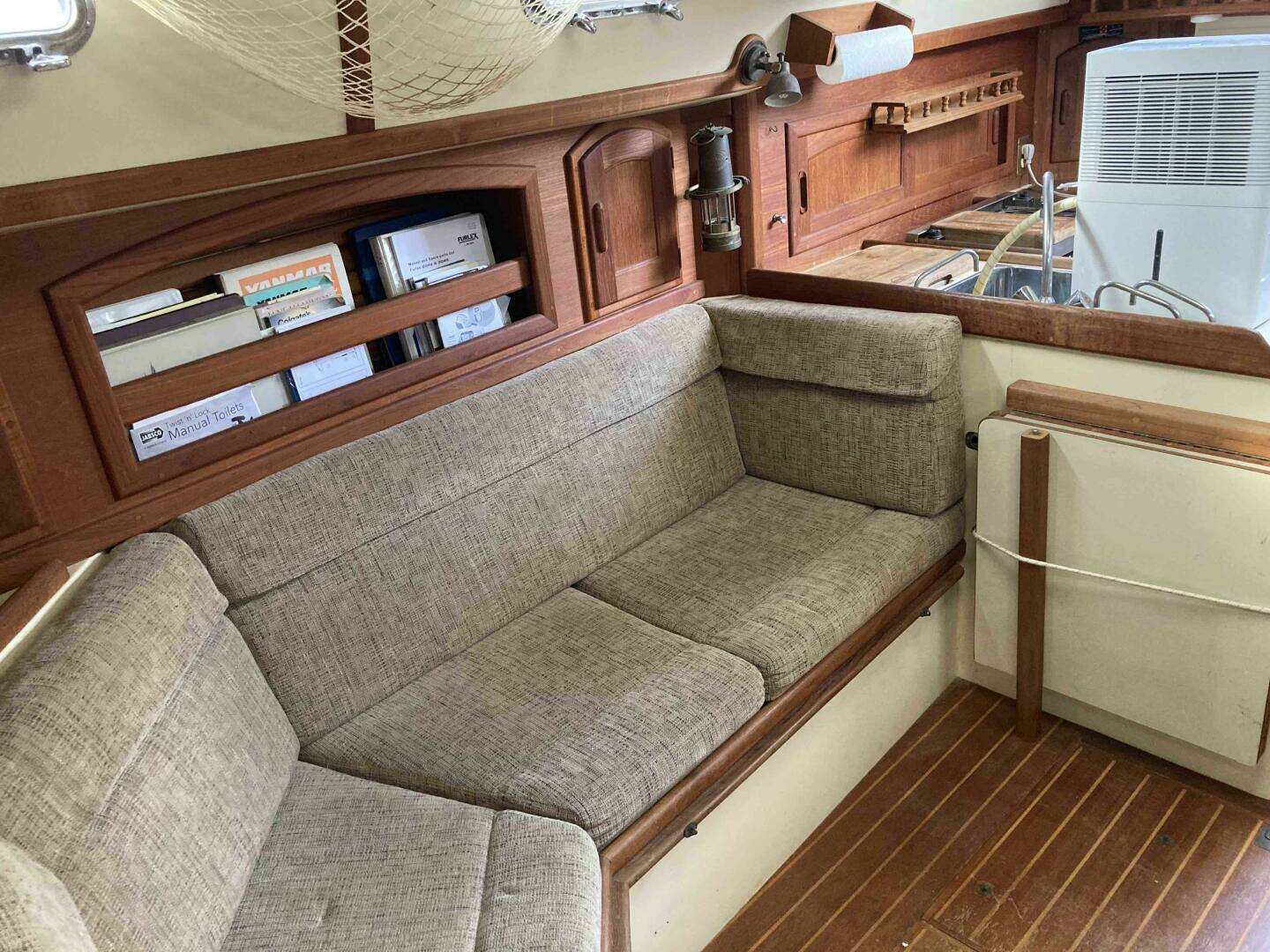 1994 Pacific Seacraft Crealock 37 - Image 18
