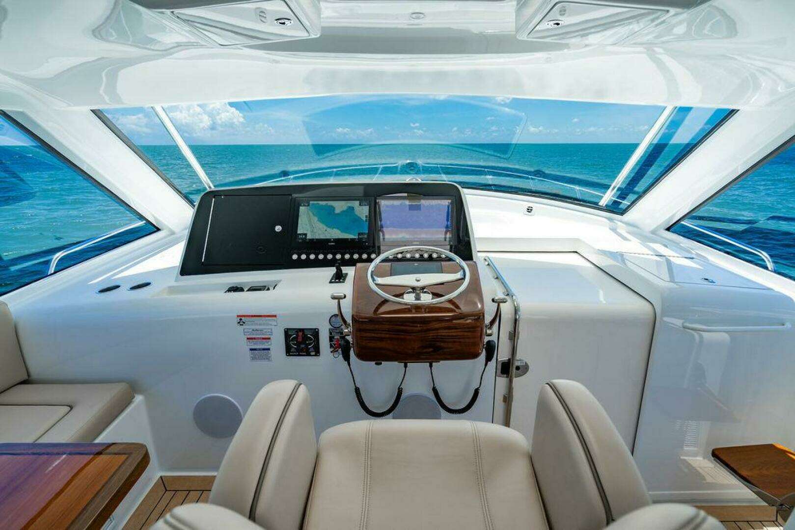 2023 Hatteras GT45X - Image 20