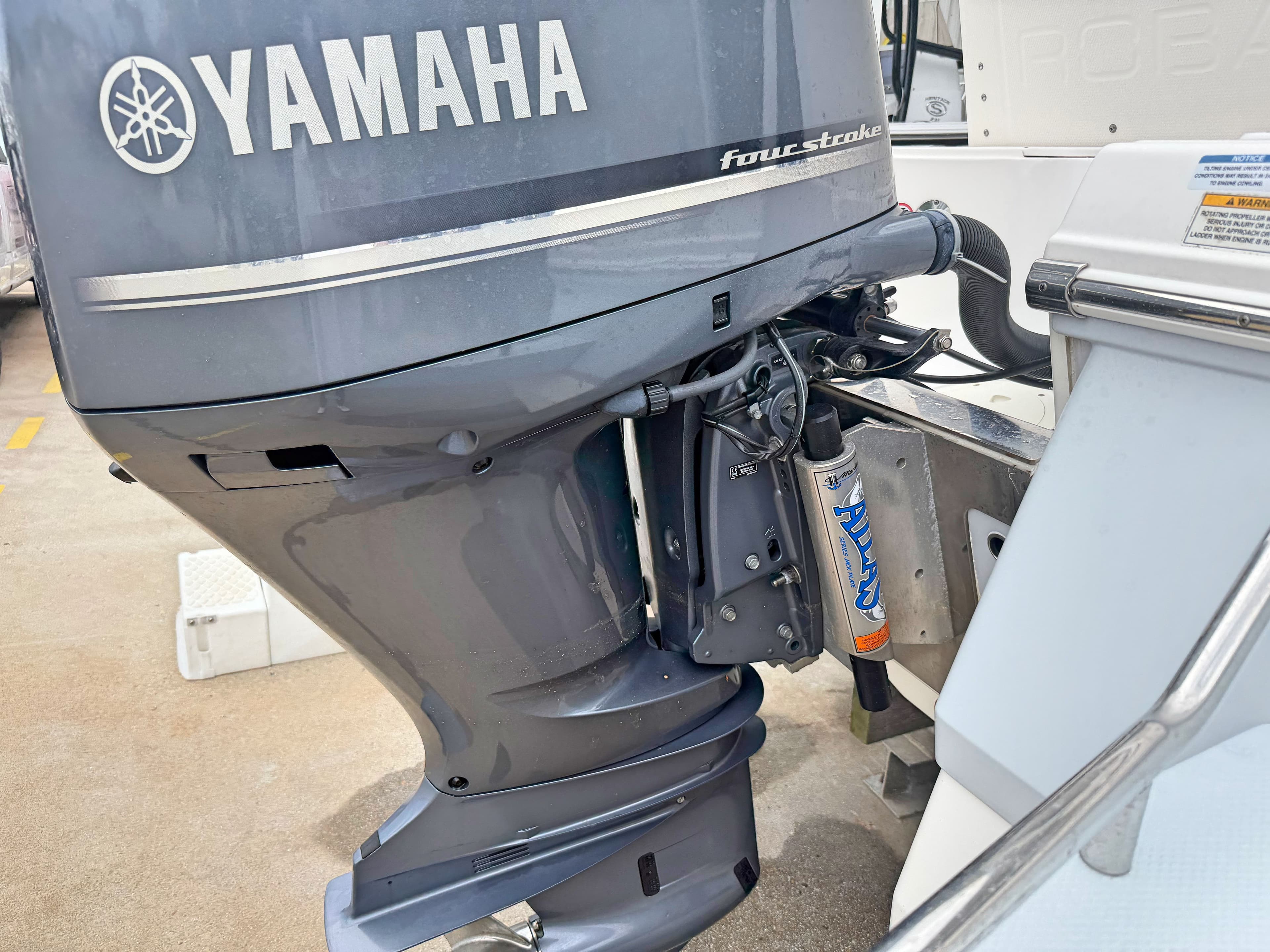2021 Robalo 246 Cayman SD - 38