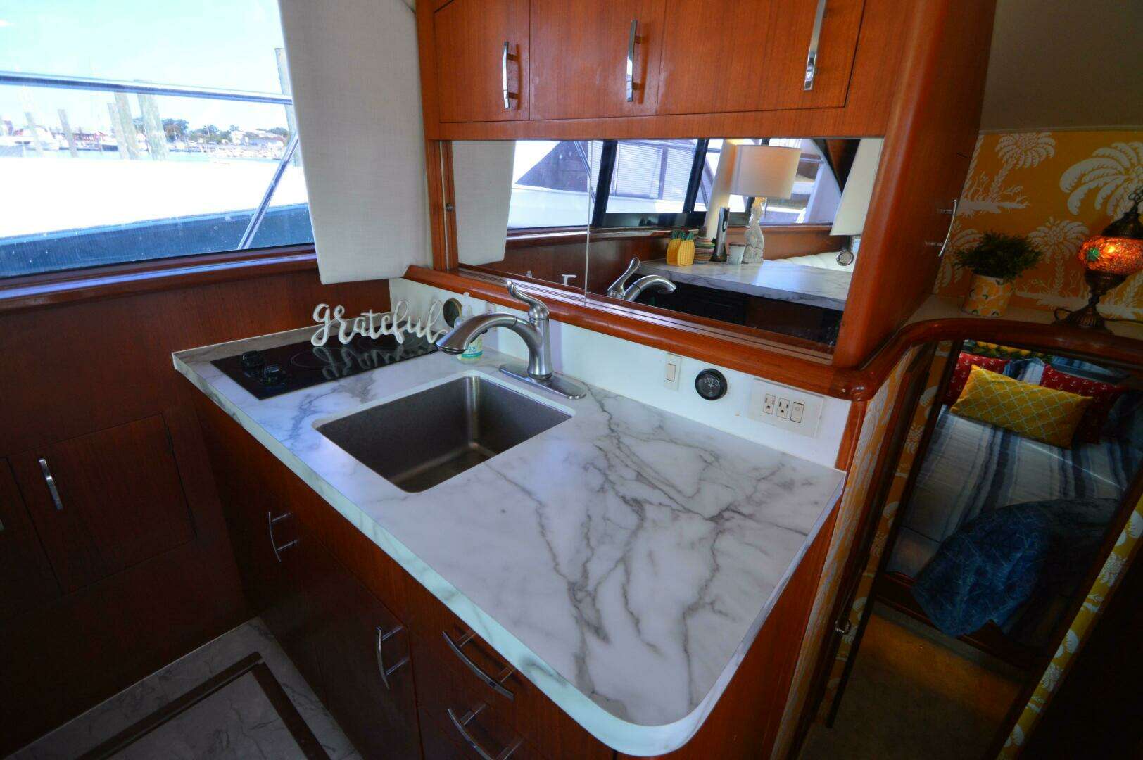1995 Ocean 48 Cockpit Motor Yacht - Image 28