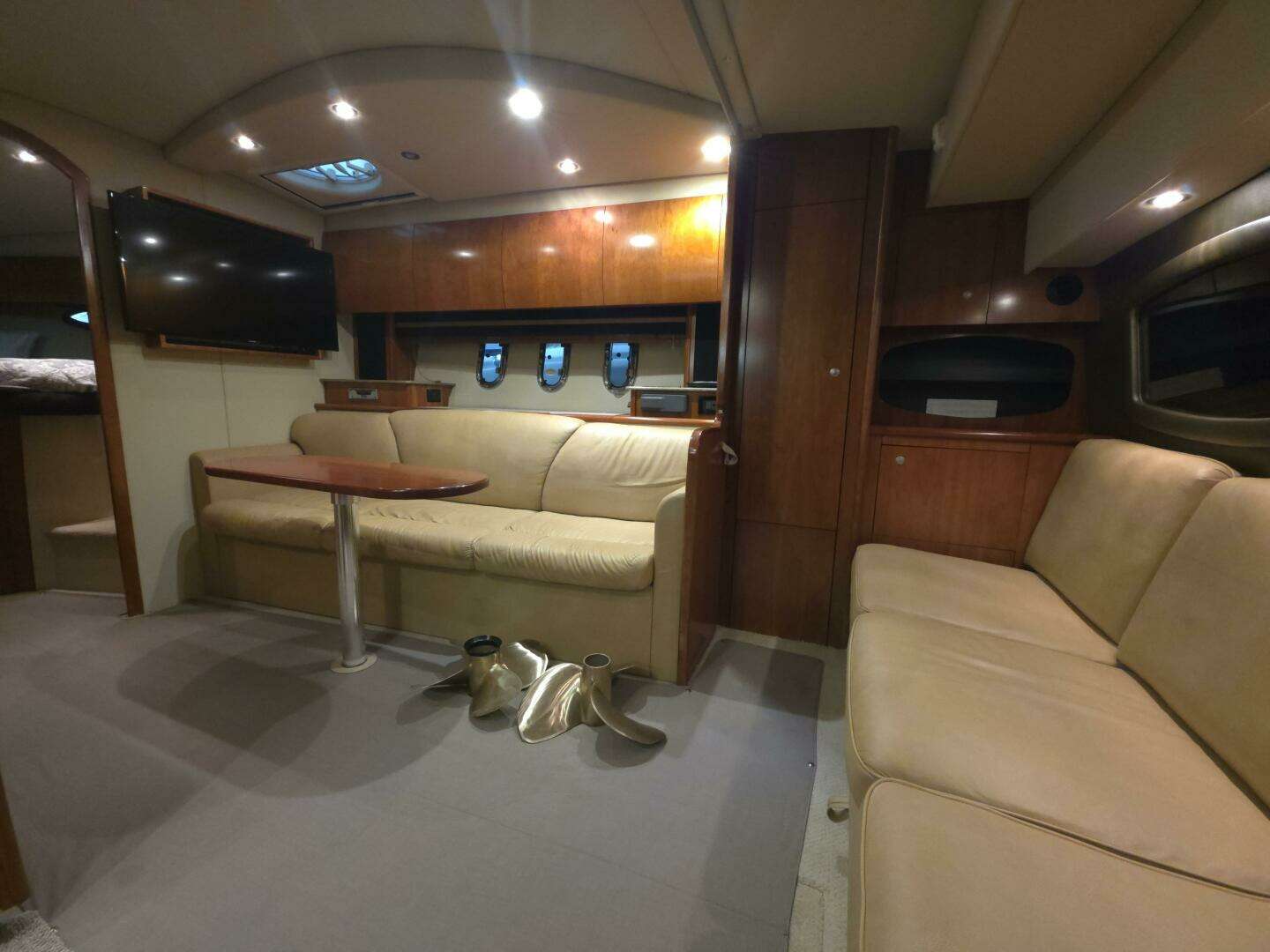 2008 Cruisers Yachts — - Image 11