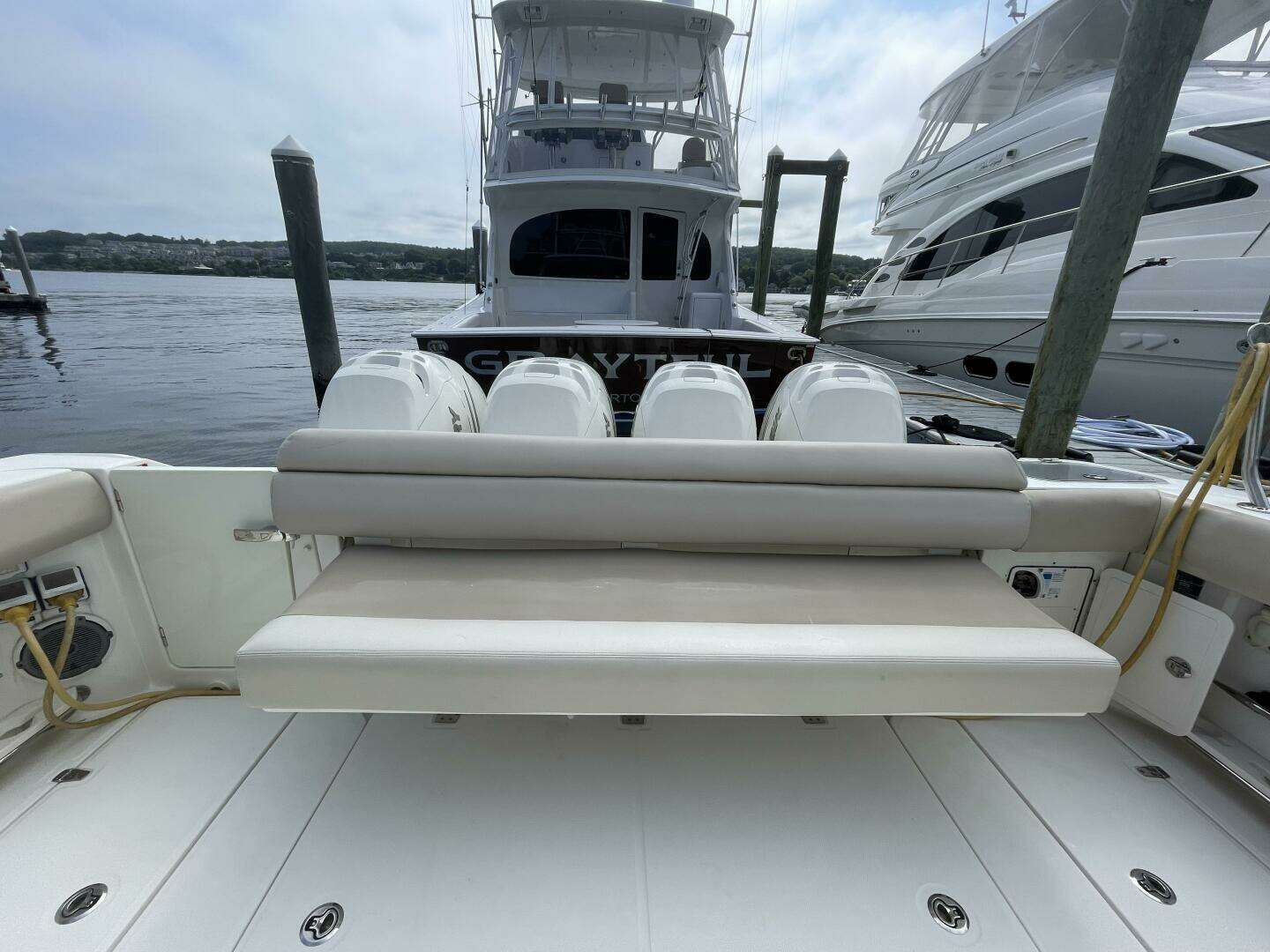 2017 Boston Whaler Outrage - Image 5